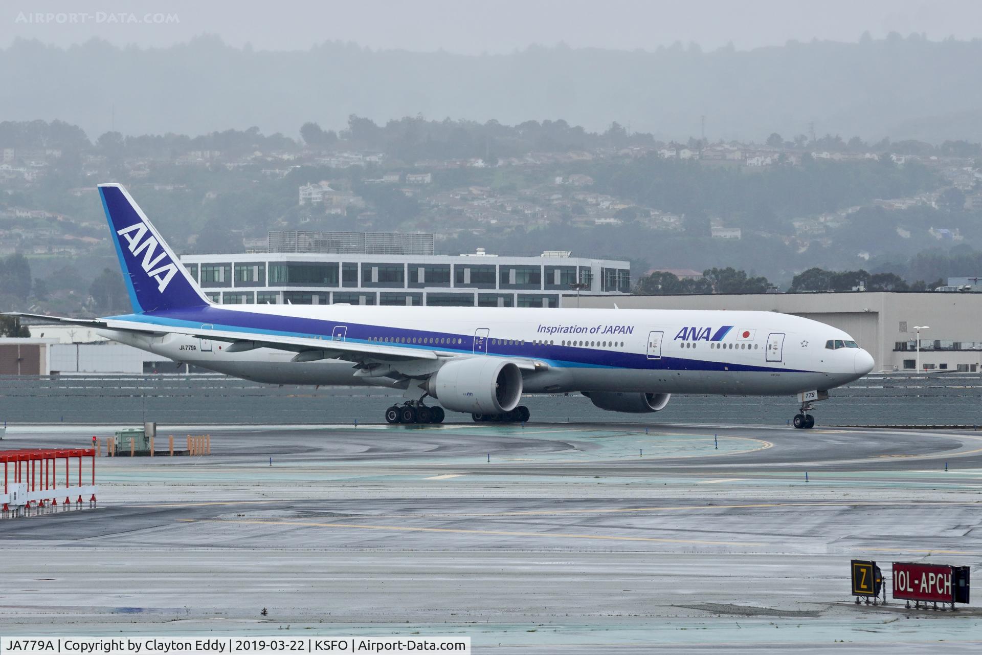 JA779A, 2007 Boeing 777-381/ER C/N 34894, SFO 2019.