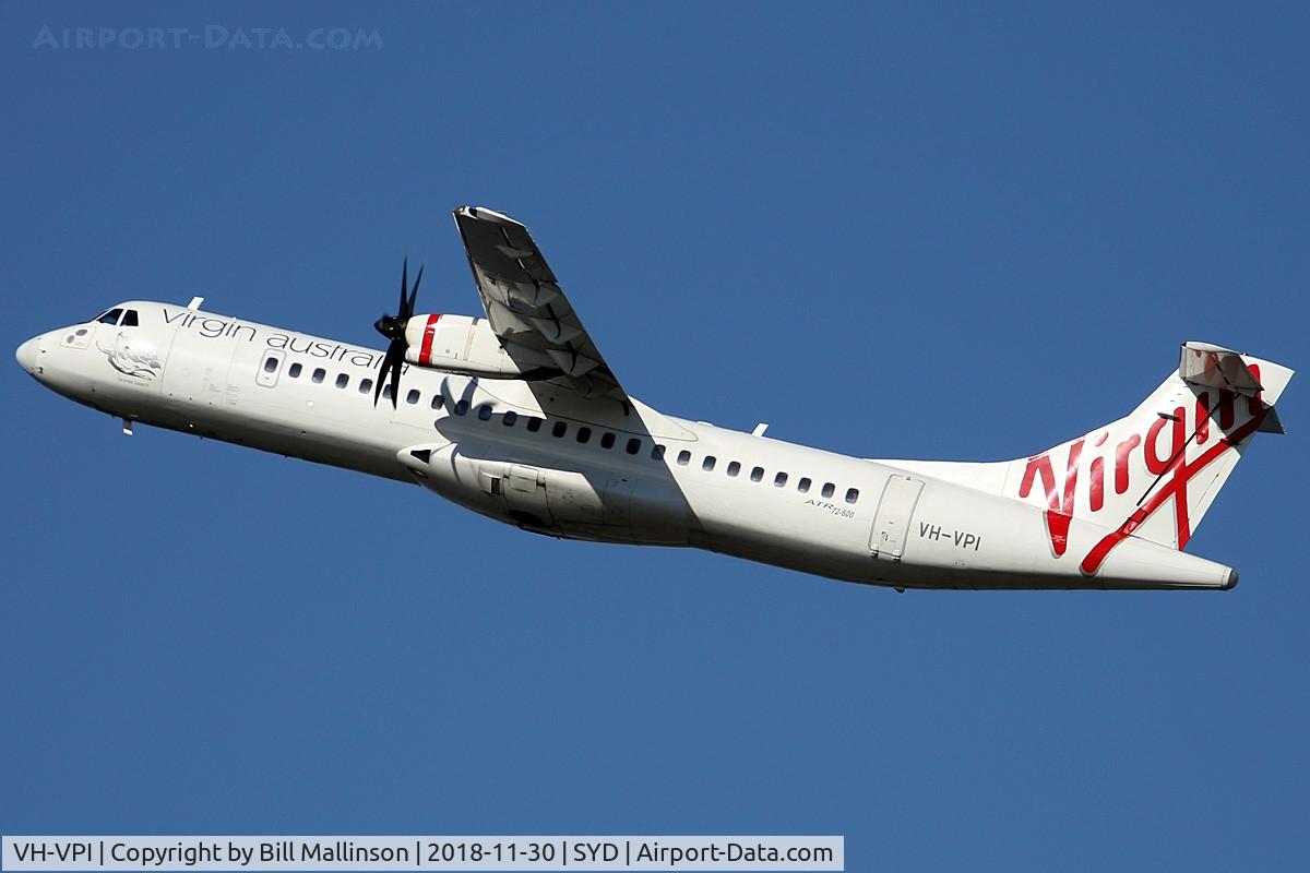 VH-VPI, 2013 ATR 72-600 (72-212A) C/N 1107, off from 16R