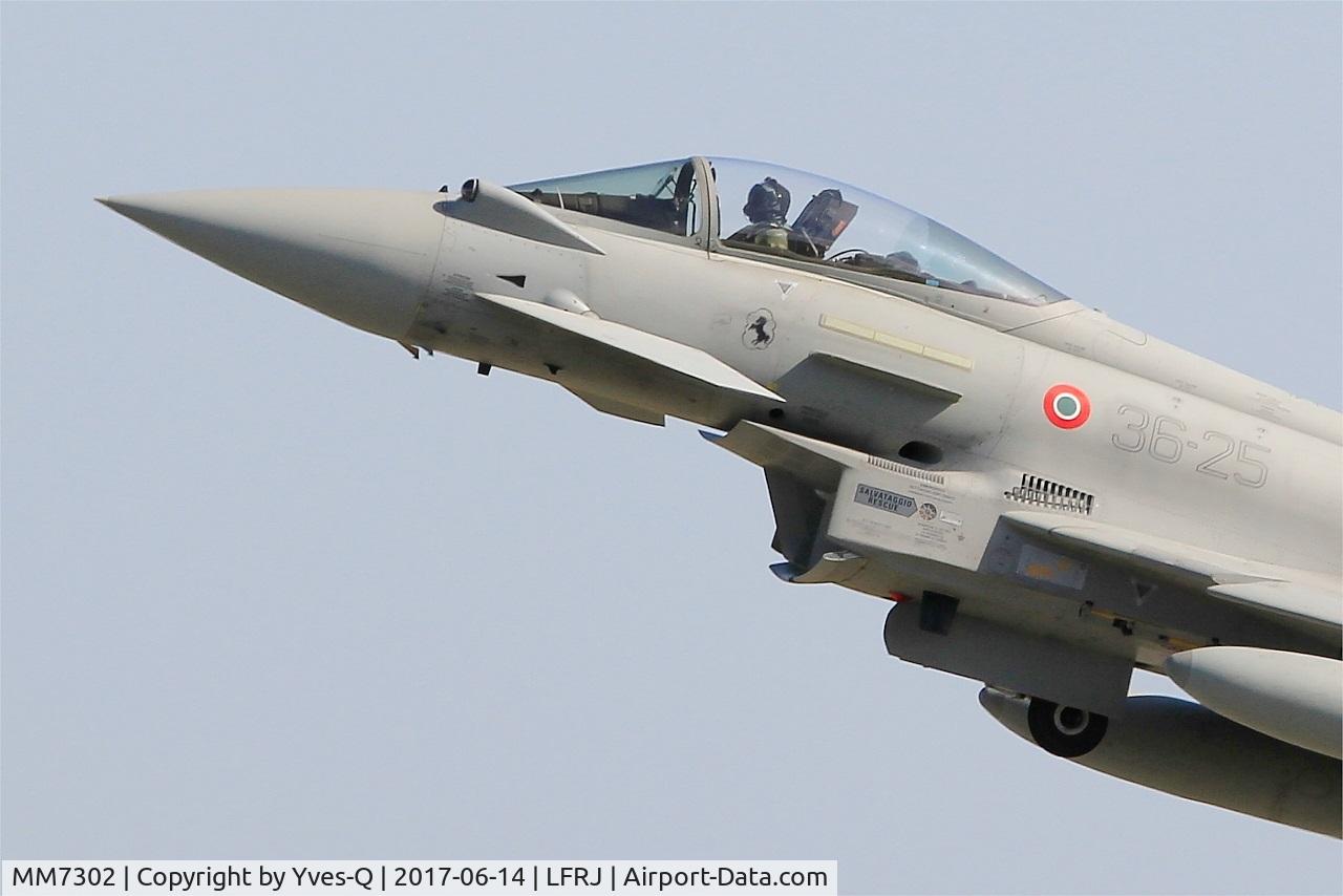 MM7302, Eurofighter EF-2000 Typhoon S C/N IS034, Eurofighter EF-2000 Typhoon S, Take off rwy 26, Landivisiau Naval Air Base (LFRJ) Tiger Meet 2017