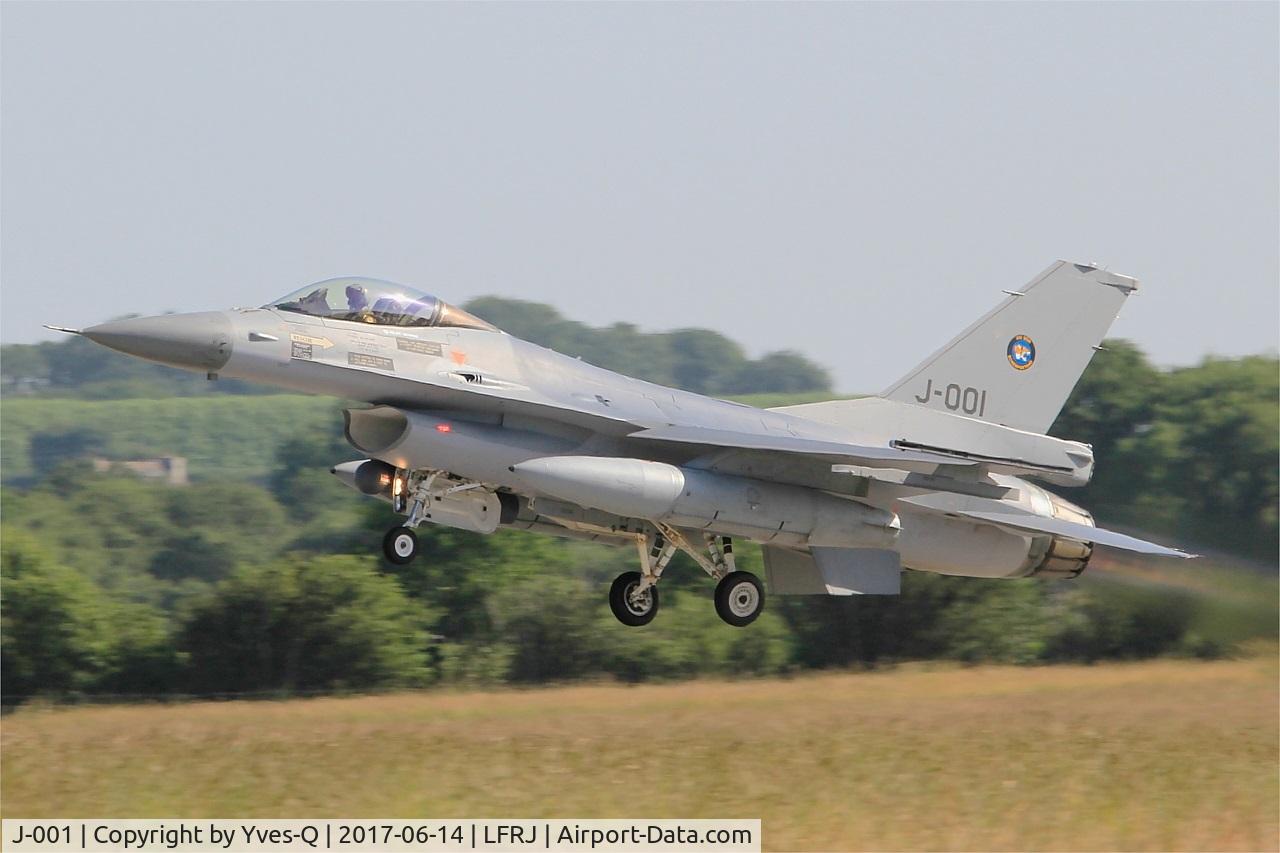 J-001, Fokker F-16AM Fighting Falcon C/N 6D-157, Fokker F-16AM Fighting Falcon, Take off rwy 26, Landivisiau Naval Air Base (LFRJ) Tiger Meet 2017