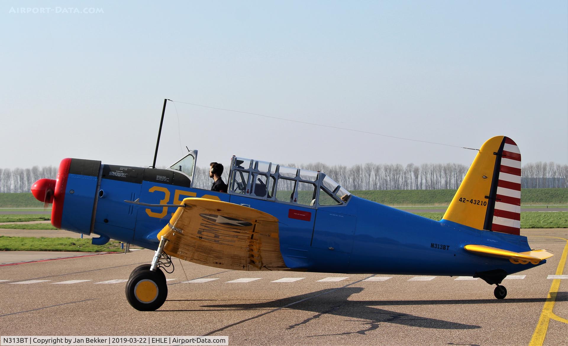 N313BT, Consolidated Vultee BT-13A Valiant C/N 10425, Lelystad Airport