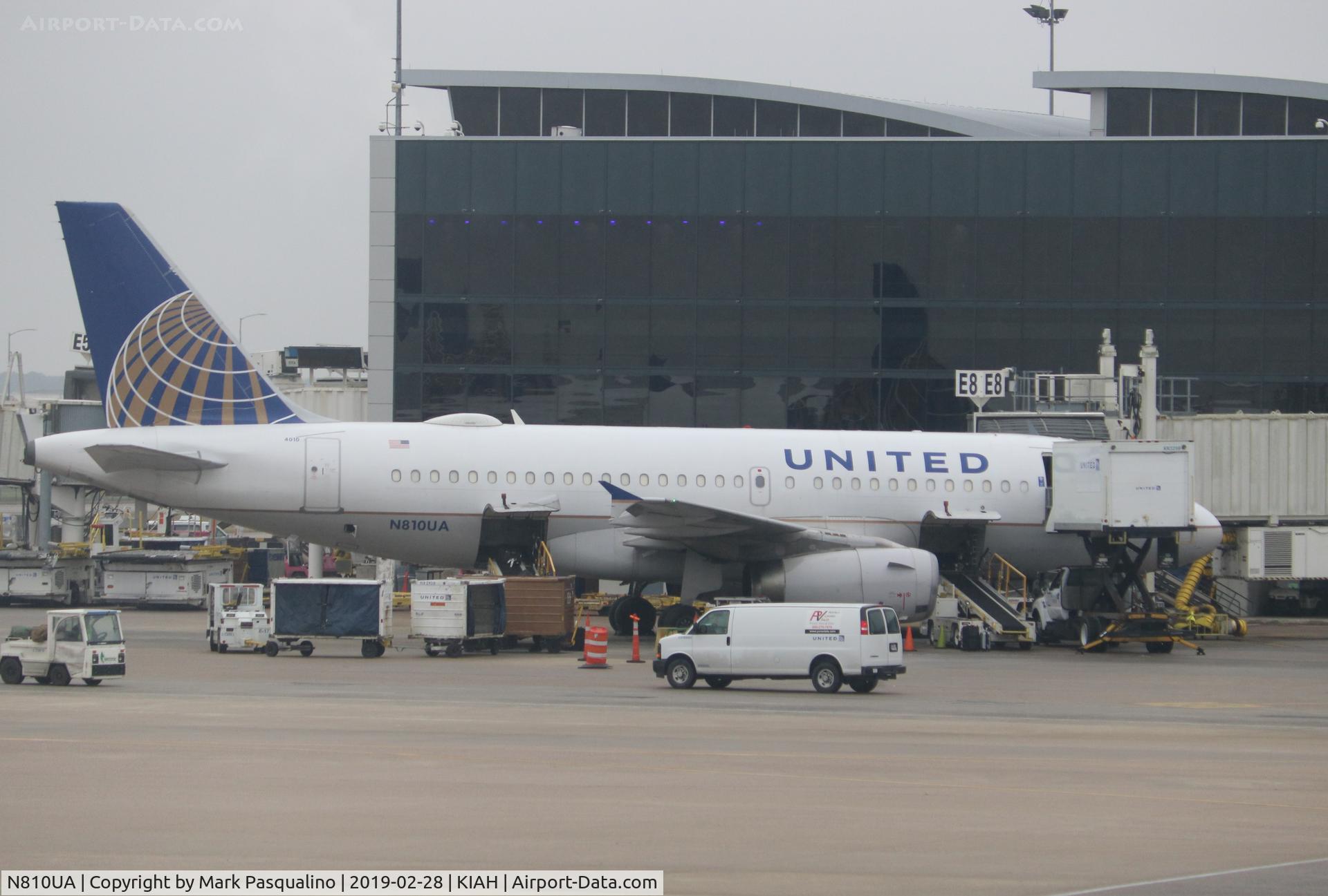 N810UA, 1998 Airbus A319-131 C/N 843, Airbus A319-131