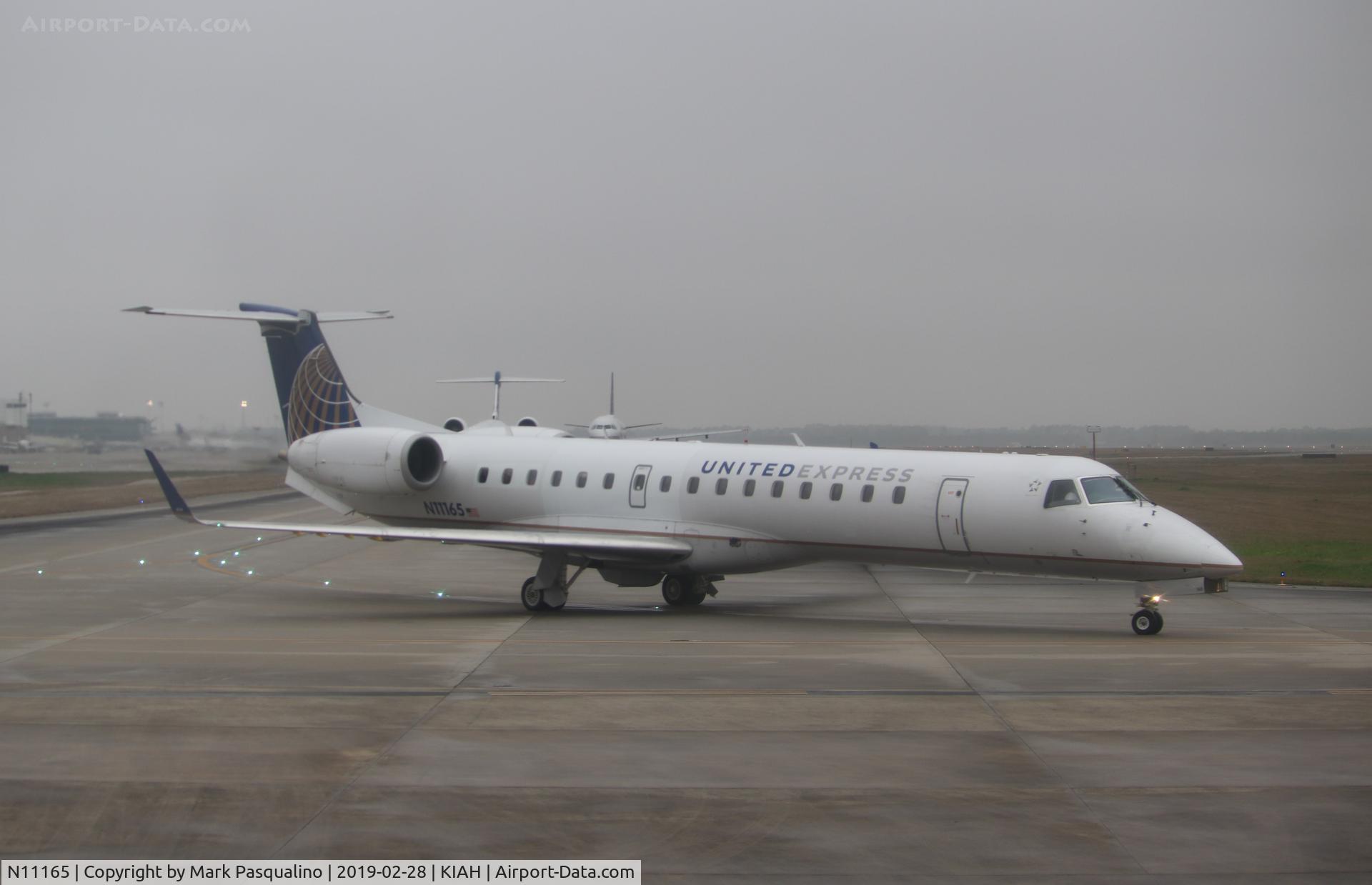 N11165, 2004 Embraer ERJ-145XR (EMB-145XR) C/N 14500819, EMB-145XR
