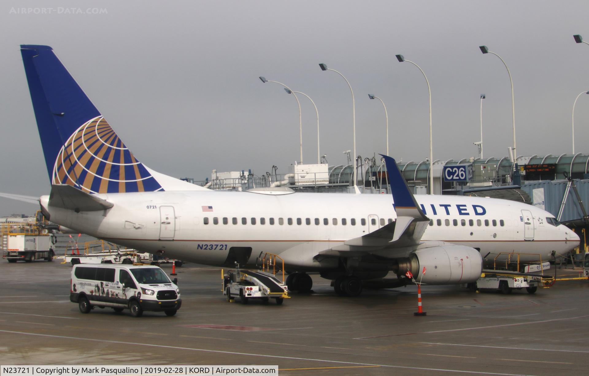 N23721, 1999 Boeing 737-724 C/N 28940, Boeing 737-724