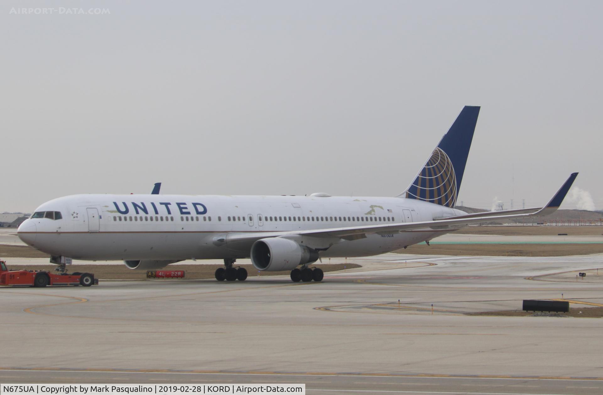 N675UA, 2000 Boeing 767-322 C/N 29243, Boeing 767-322