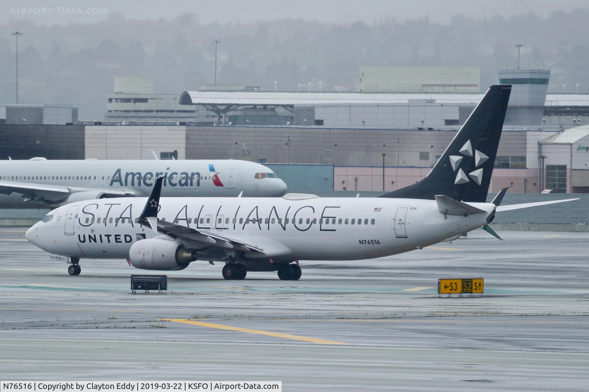 N76516, 2008 Boeing 737-824 C/N 37096, SFO 2019.