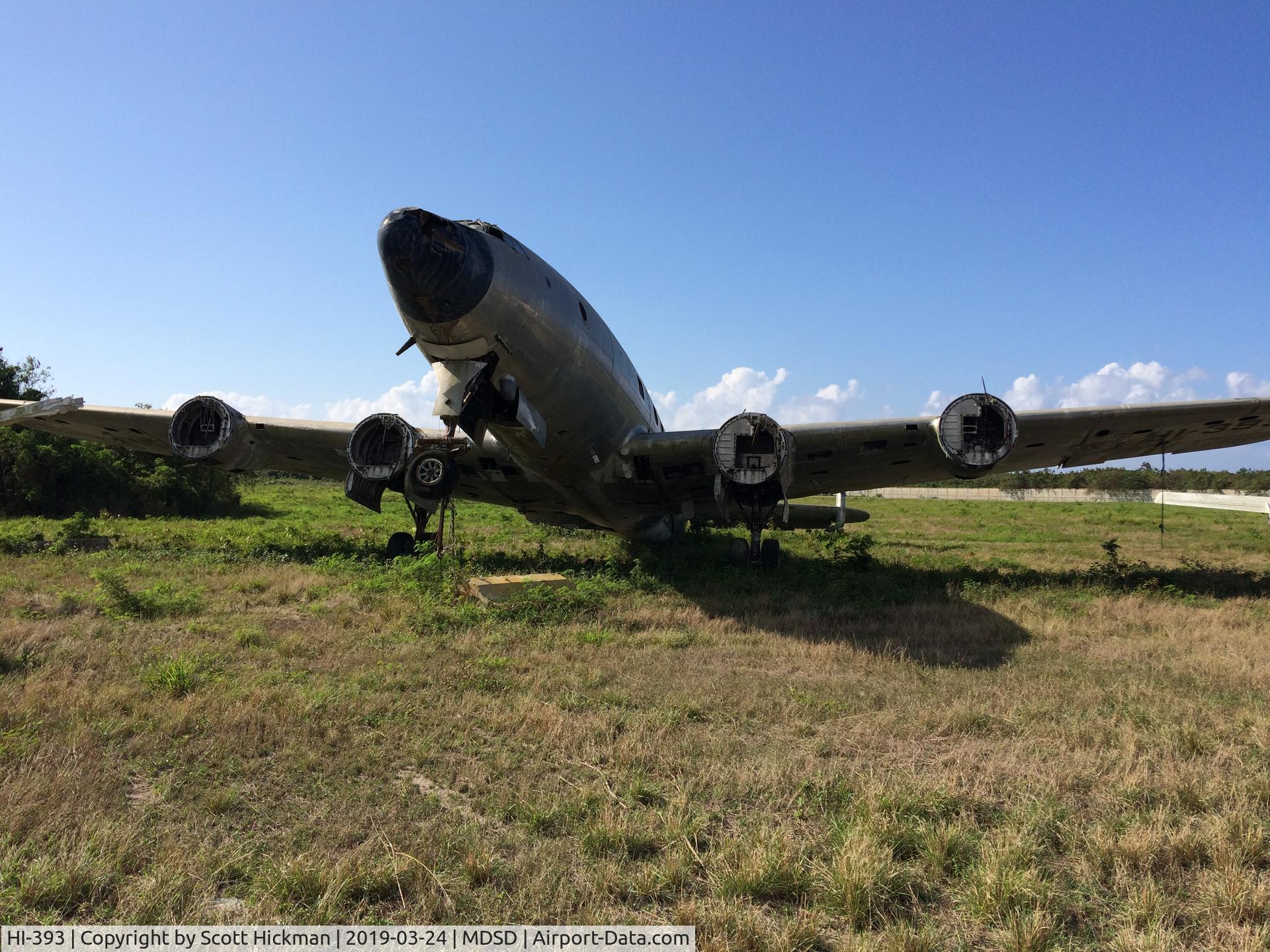 HI-393, 1948 Lockheed C-121A Constellation C/N 2603, Derelict at SDQ airport, southwest corner of the airport.
