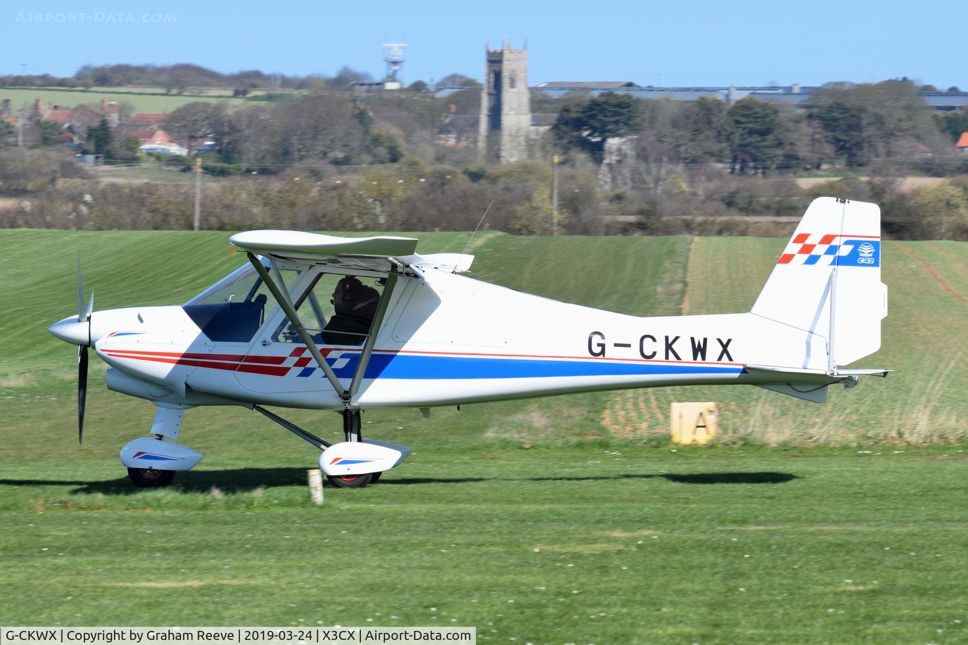 G-CKWX, 2018 Comco Ikarus C42 C/N 1804-7536, Just landed at Northrepps.