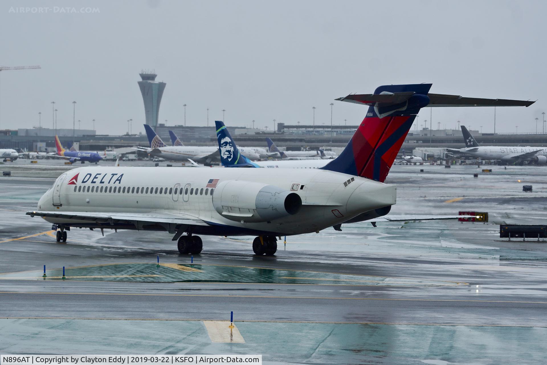 N896AT, 2005 Boeing 717-200 C/N 55048, SFO 2019.