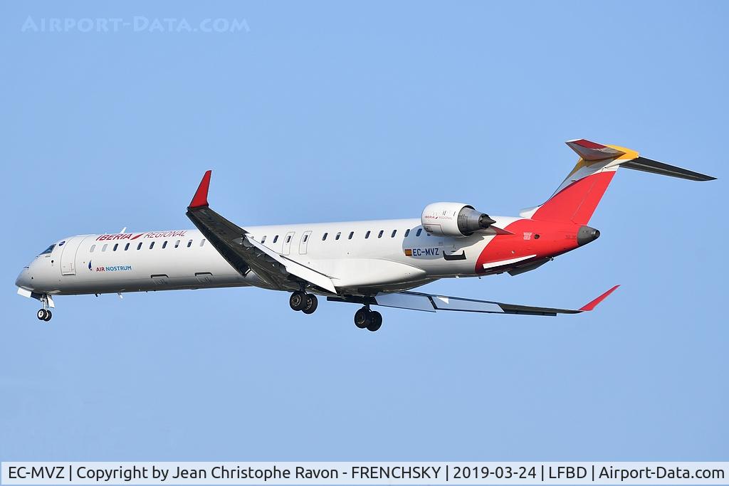 EC-MVZ, 2018 Bombardier CRJ-1000 (CL-600-2E25) C/N 19063, IB8550 from Madrid landing runway 05