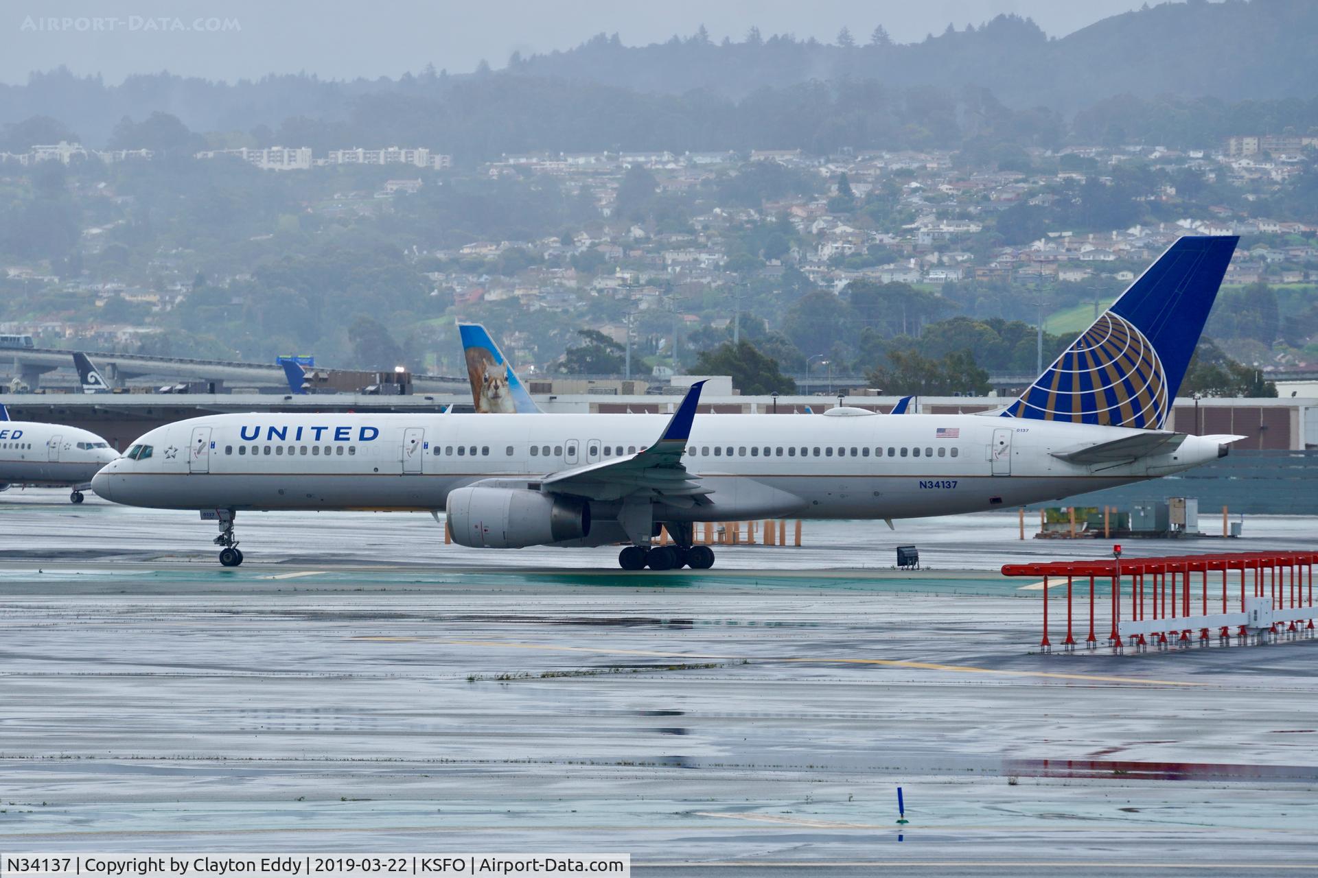 N34137, 1999 Boeing 757-224 C/N 30229, SFO 2019.