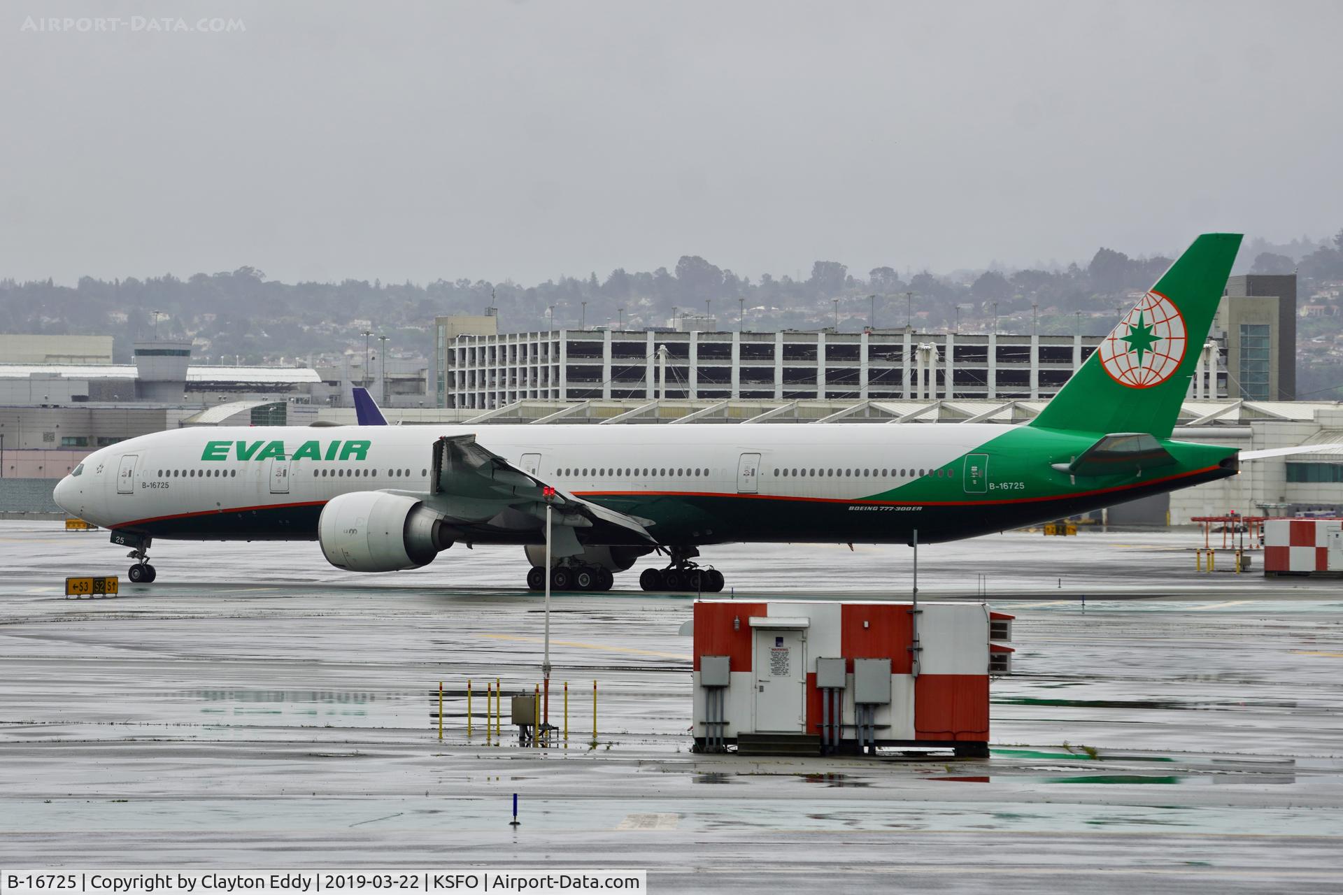 B-16725, 2015 Boeing 777-35E/ER C/N 44554, SFO 2019.