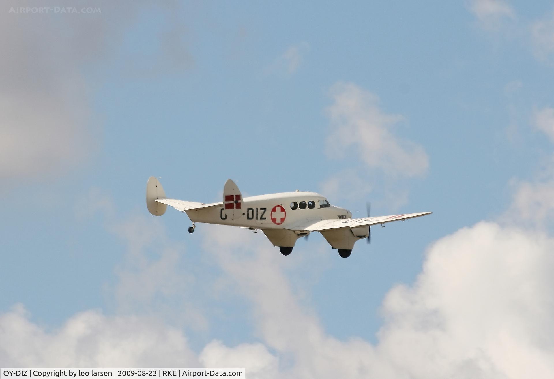 OY-DIZ, 1944 SAI KZ IV C/N 43, Roskilde Air Show 23.8.2009
