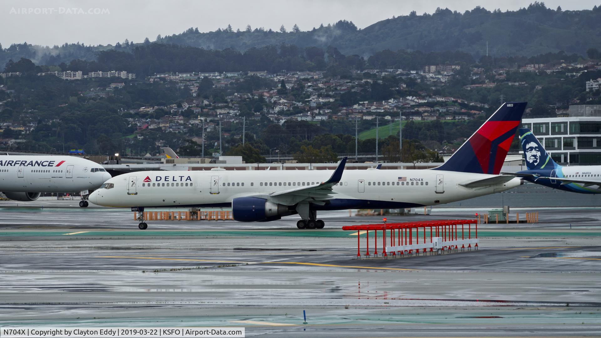 N704X, 1997 Boeing 757-2Q8 C/N 28163, SFO 2019.