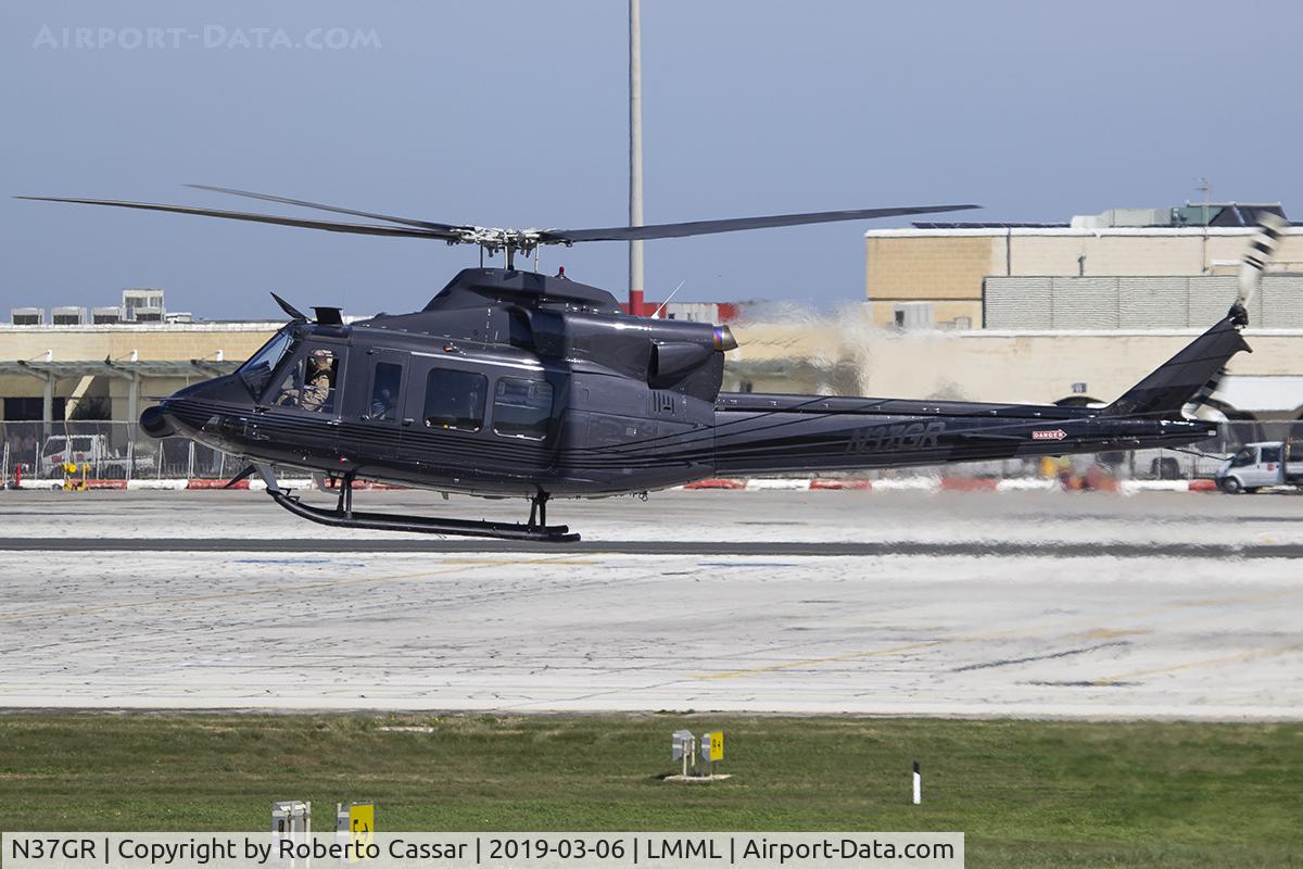 N37GR, 1998 Bell 412 C/N 36209, Runway 31
