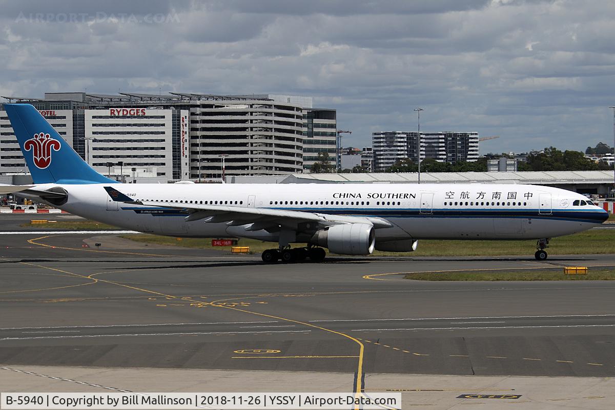 B-5940, 2014 Airbus A330-323 C/N 1519, taxiing