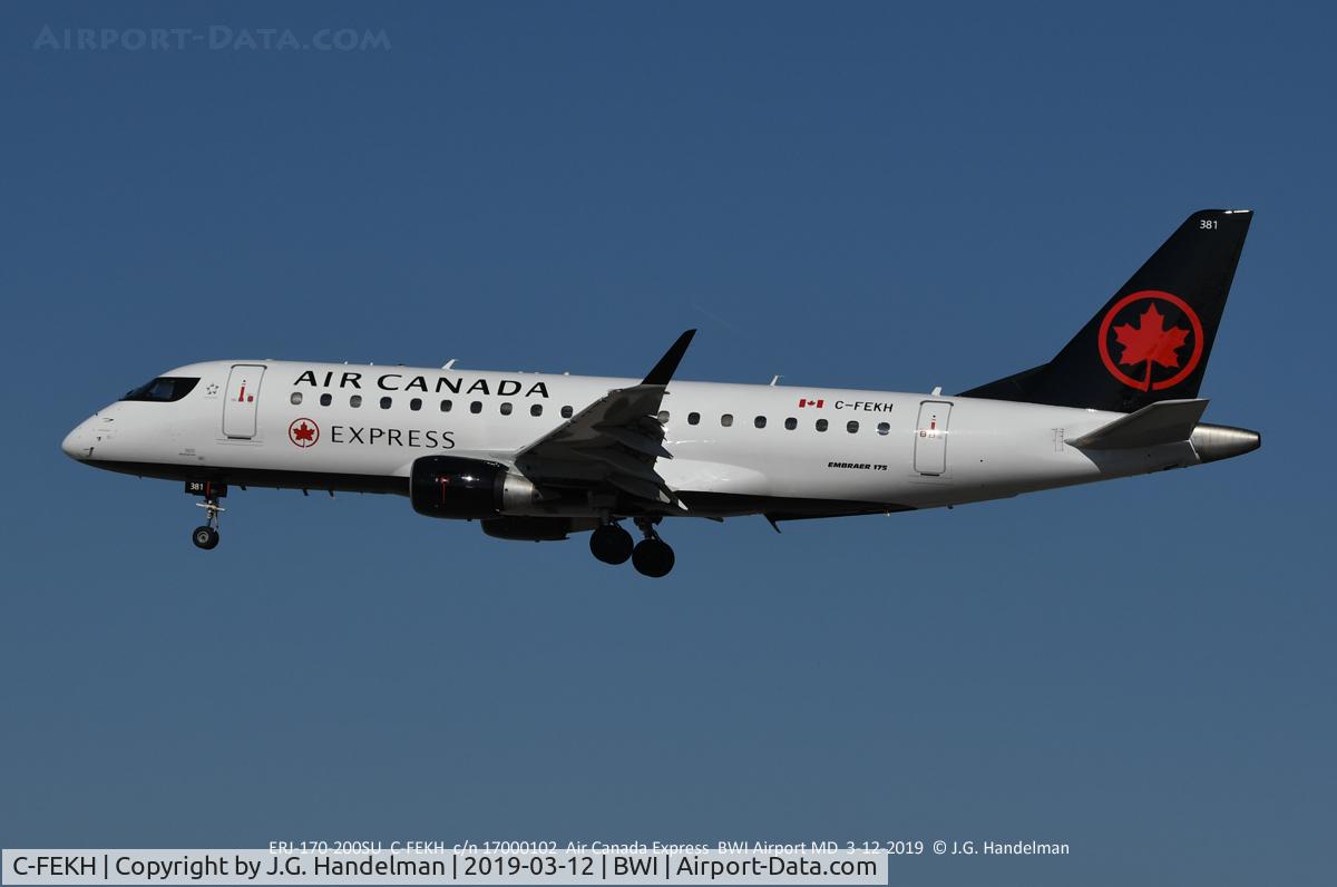 C-FEKH, 2005 Embraer 175SU (ERJ-170-200SU) C/N 17000102, On Final to 33L.