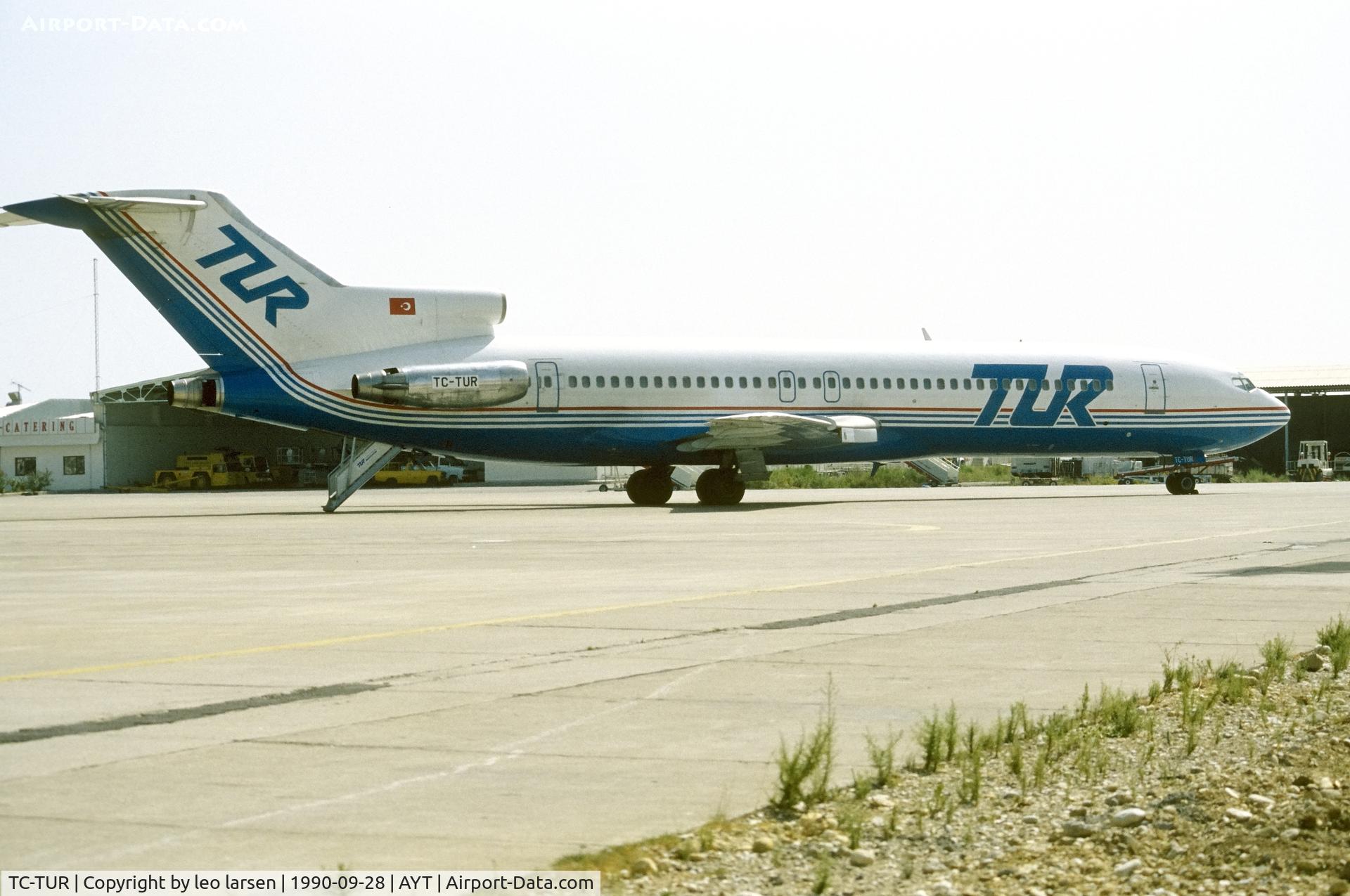 TC-TUR, 1974 Boeing 727-230 C/N 20792, Antalya 28.9.1990