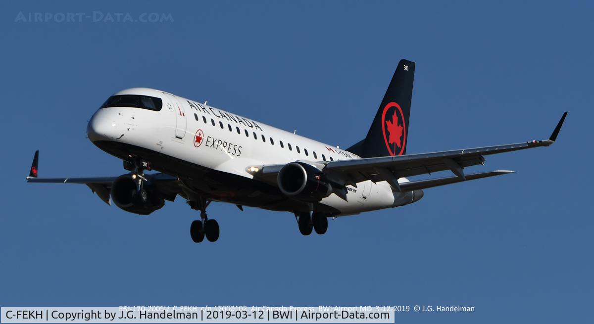 C-FEKH, 2005 Embraer 175SU (ERJ-170-200SU) C/N 17000102, Approach to 33L.
