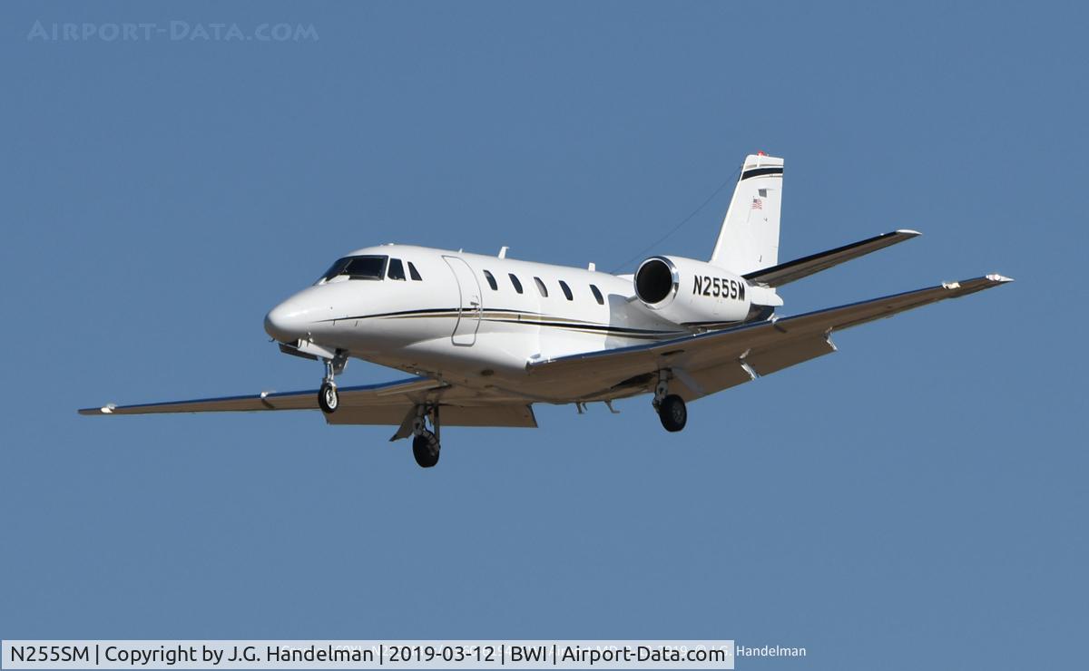 N255SM, 2015 Cessna 560XL C/N 560-6194, Approach to 33L.
