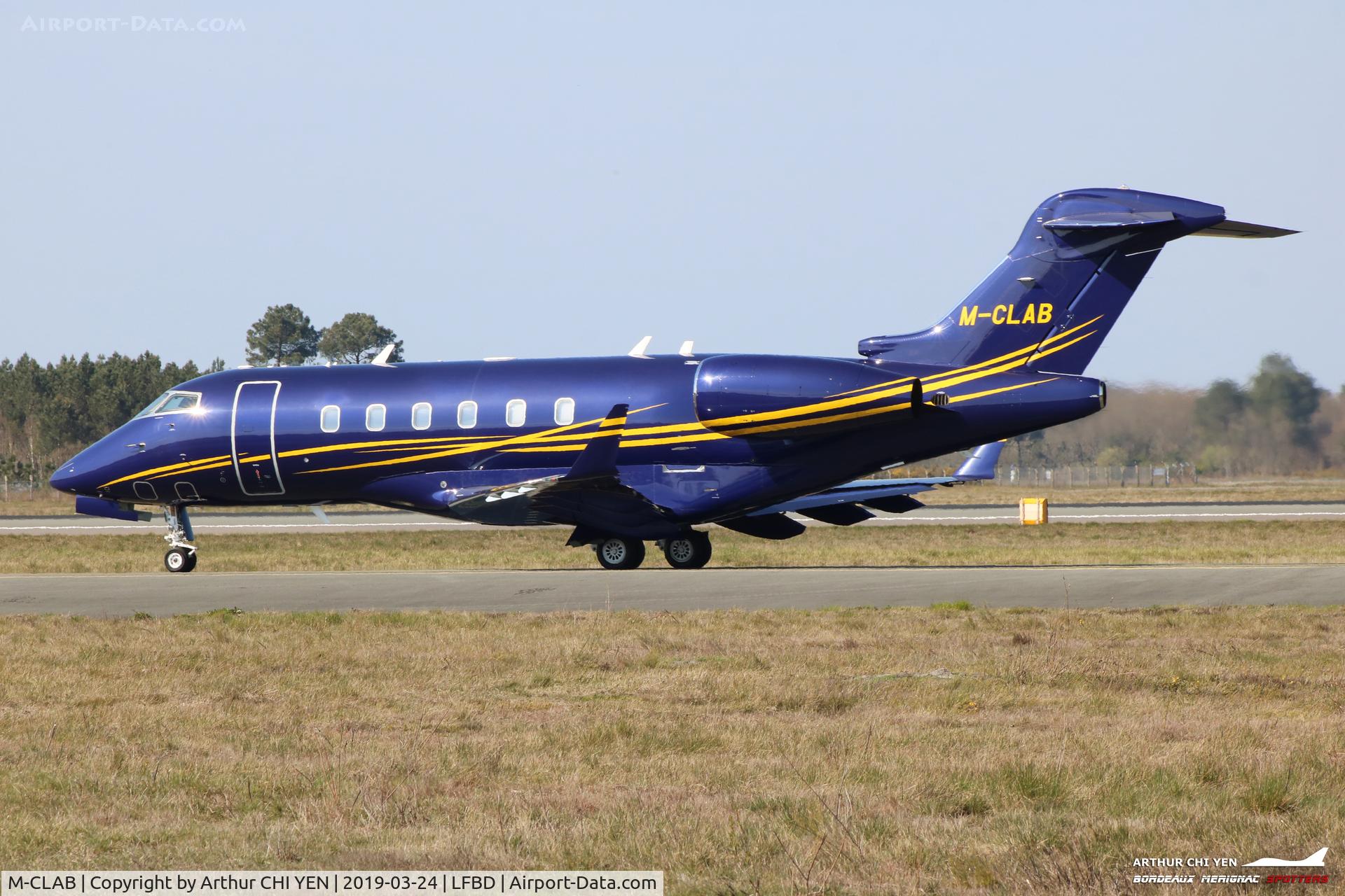 M-CLAB, 2009 Bombardier Challenger 300 (BD-100-1A10) C/N 20271, Taxiing runway 05.
