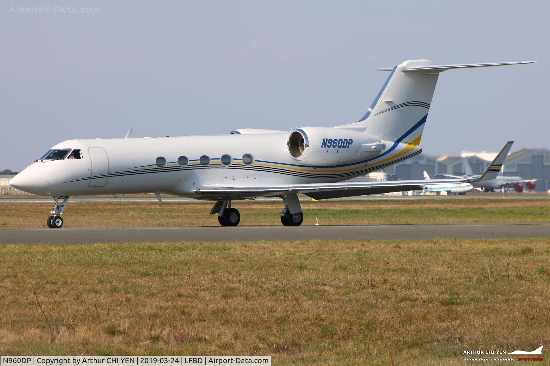 N960DP, 1990 Gulfstream Aerospace G-IV C/N 1157, Gulfstream G-IV heading to holding point D