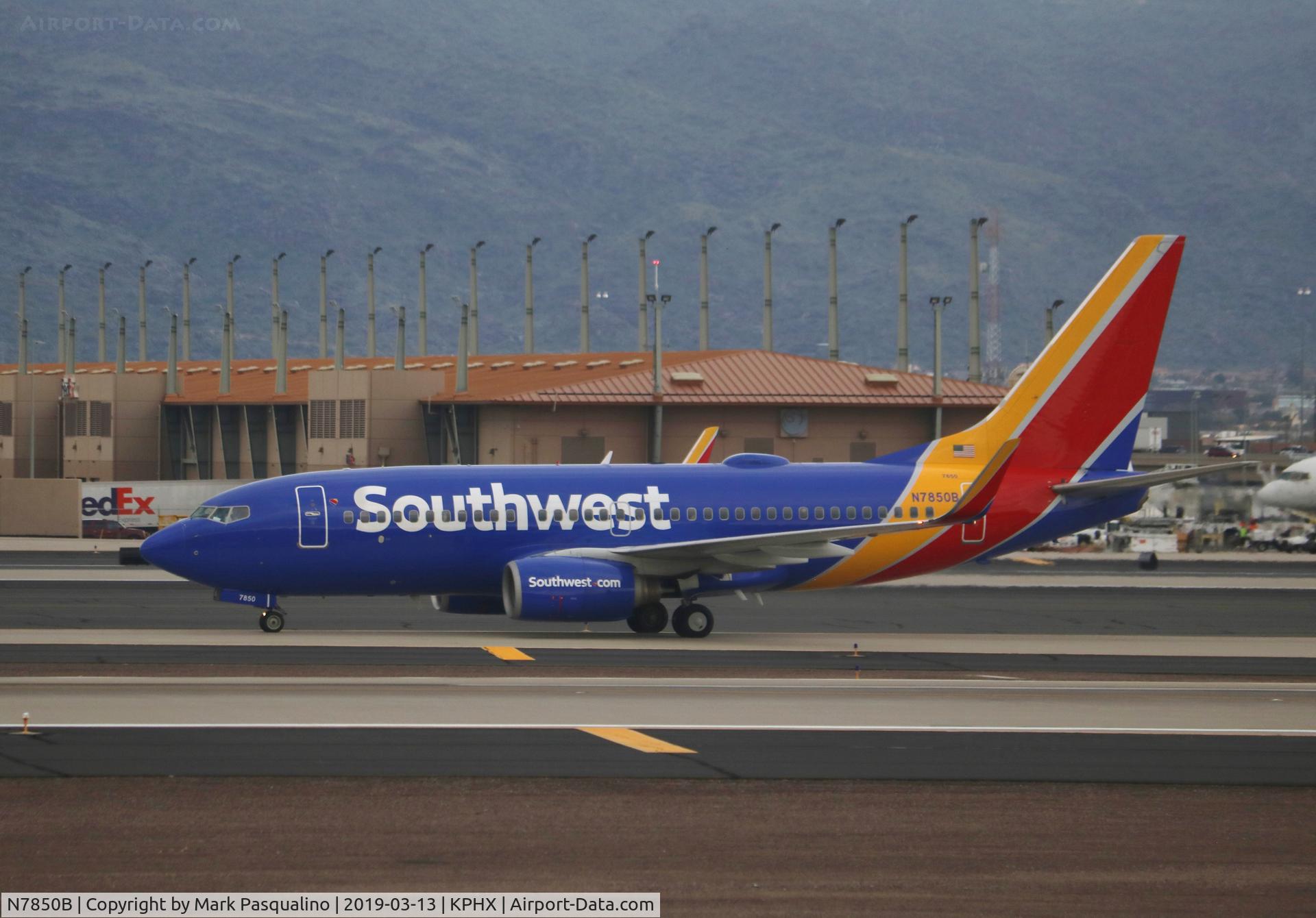 N7850B, 2001 Boeing 737-7Q8 C/N 28238, Boeing 737-7Q8