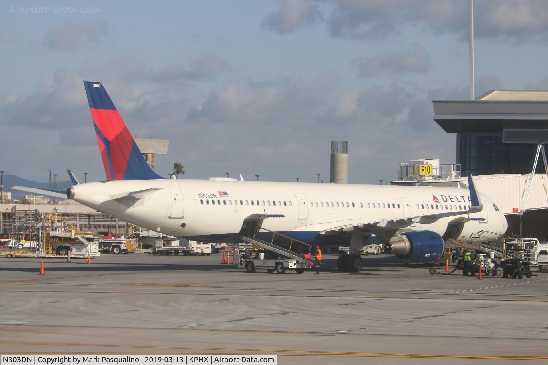 N303DN, 2016 Airbus A321-211 C/N 7061, Airbus A320-211