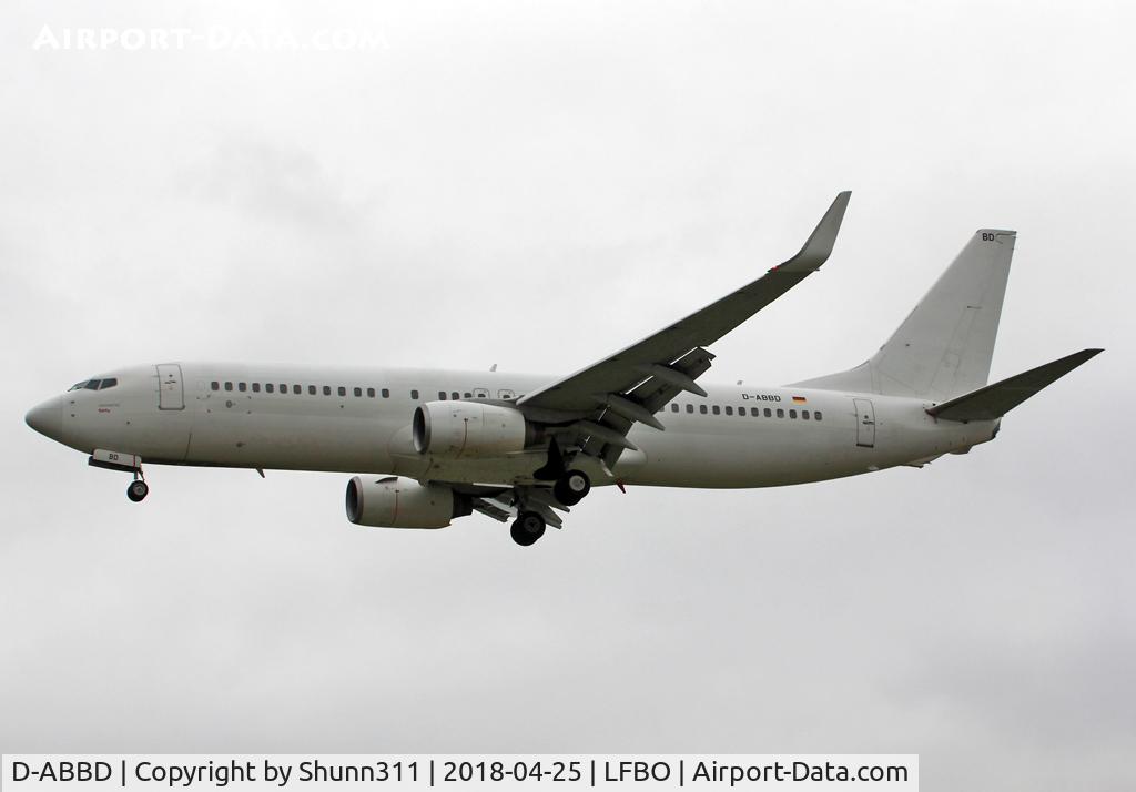 D-ABBD, 2001 Boeing 737-86J C/N 30880, Landing rwy 32L in all white c/s with small 'Operated by TUI' near nose... Eurowings callsign in emergency landing...