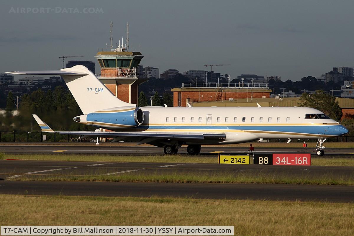 T7-CAM, 2015 Bombardier BD-700-1A10 Global 6000 C/N 9698, taxiing