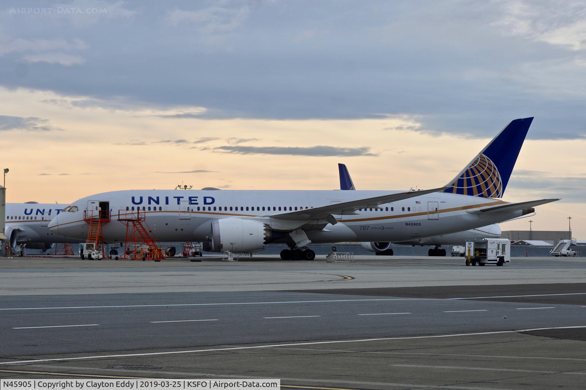 N45905, 2012 Boeing 787-8 Dreamliner Dreamliner C/N 34825, SFO 2019.