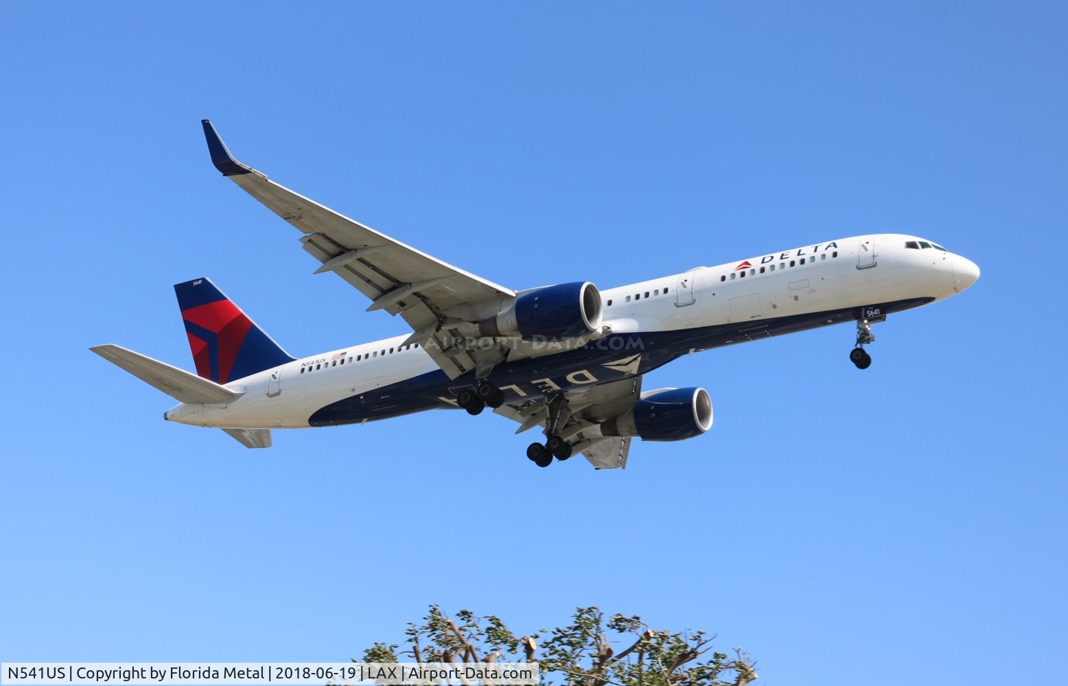 N541US, 1996 Boeing 757-251 C/N 26488, Delta