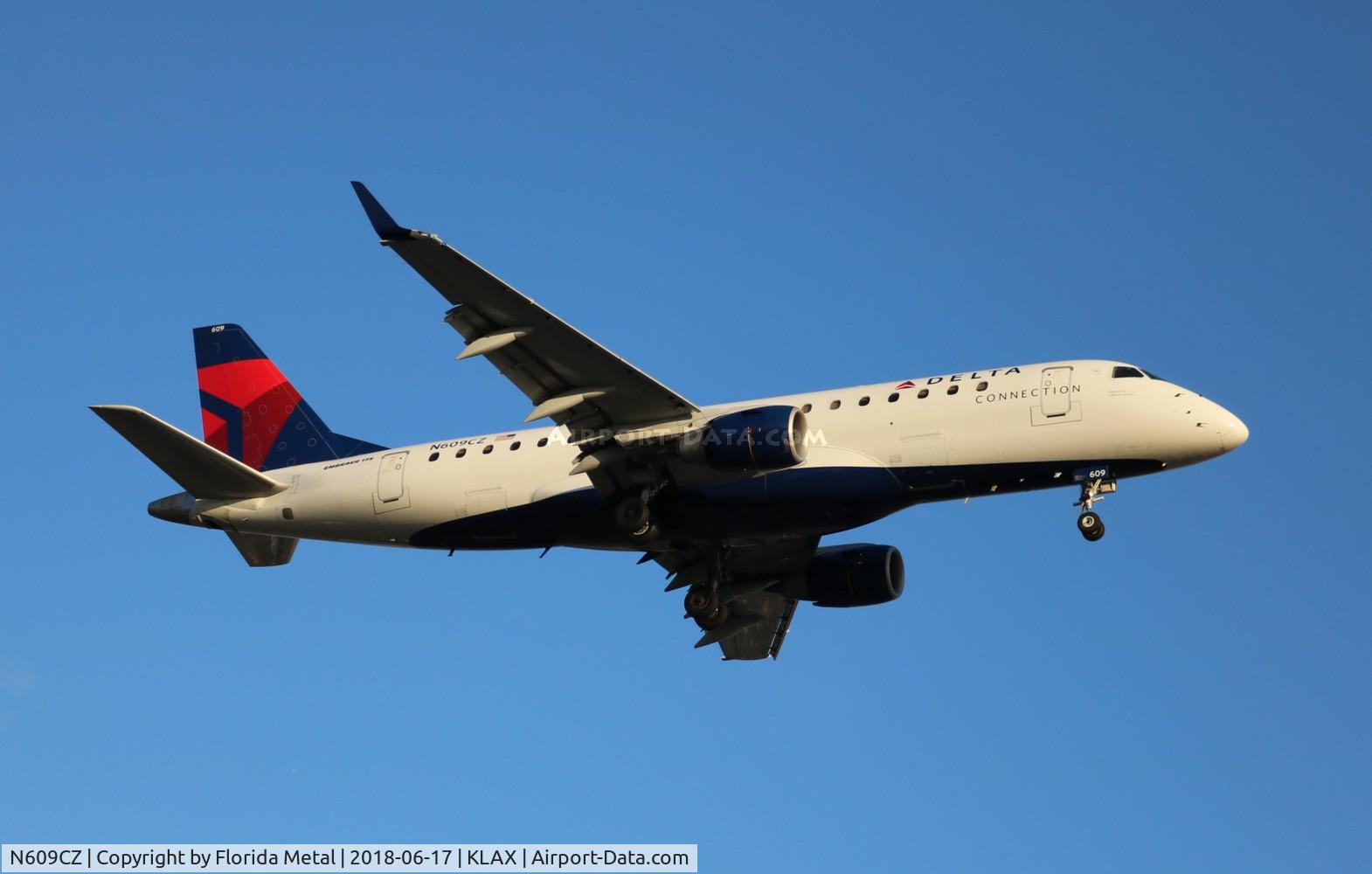 N609CZ, 2007 Embraer 175LR (ERJ-170-200LR) C/N 17000197, Delta Connection