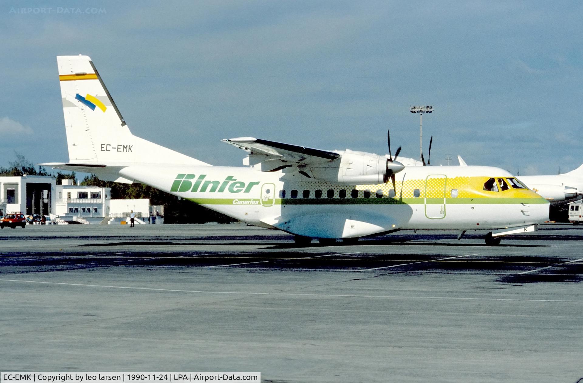 EC-EMK, 1988 Airtech CN-235-10 C/N C010, Las Palmas 24.11.1990