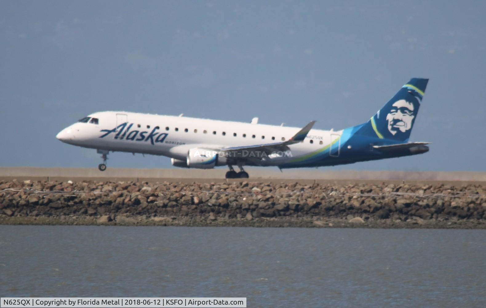 N625QX, 2017 Embraer 175LR (ERJ-170-200LR) C/N 17000658, Alaska Air