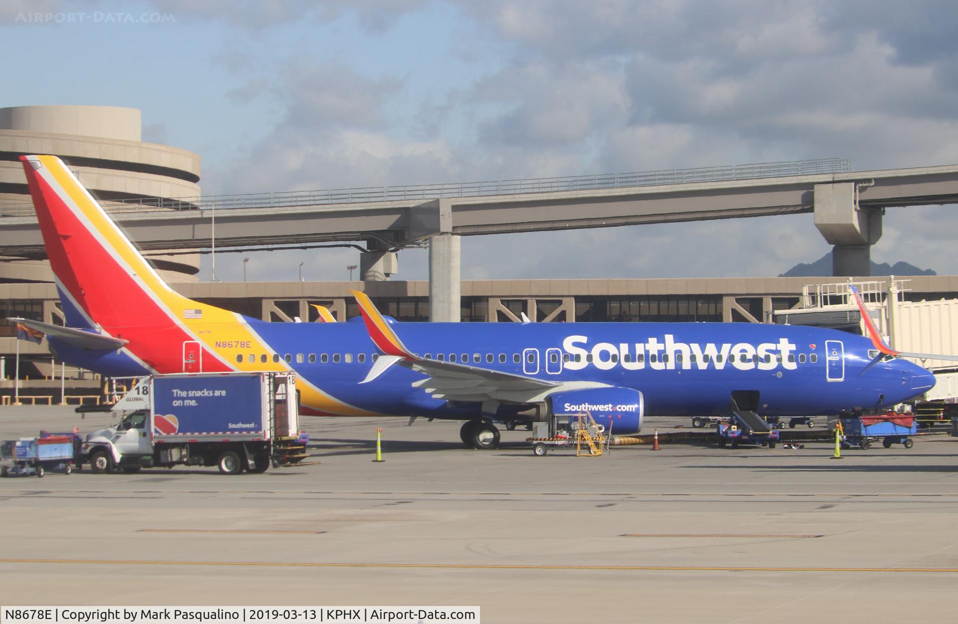 N8678E, 2016 Boeing 737-8H4 C/N 36735, Boeing 737-8H4