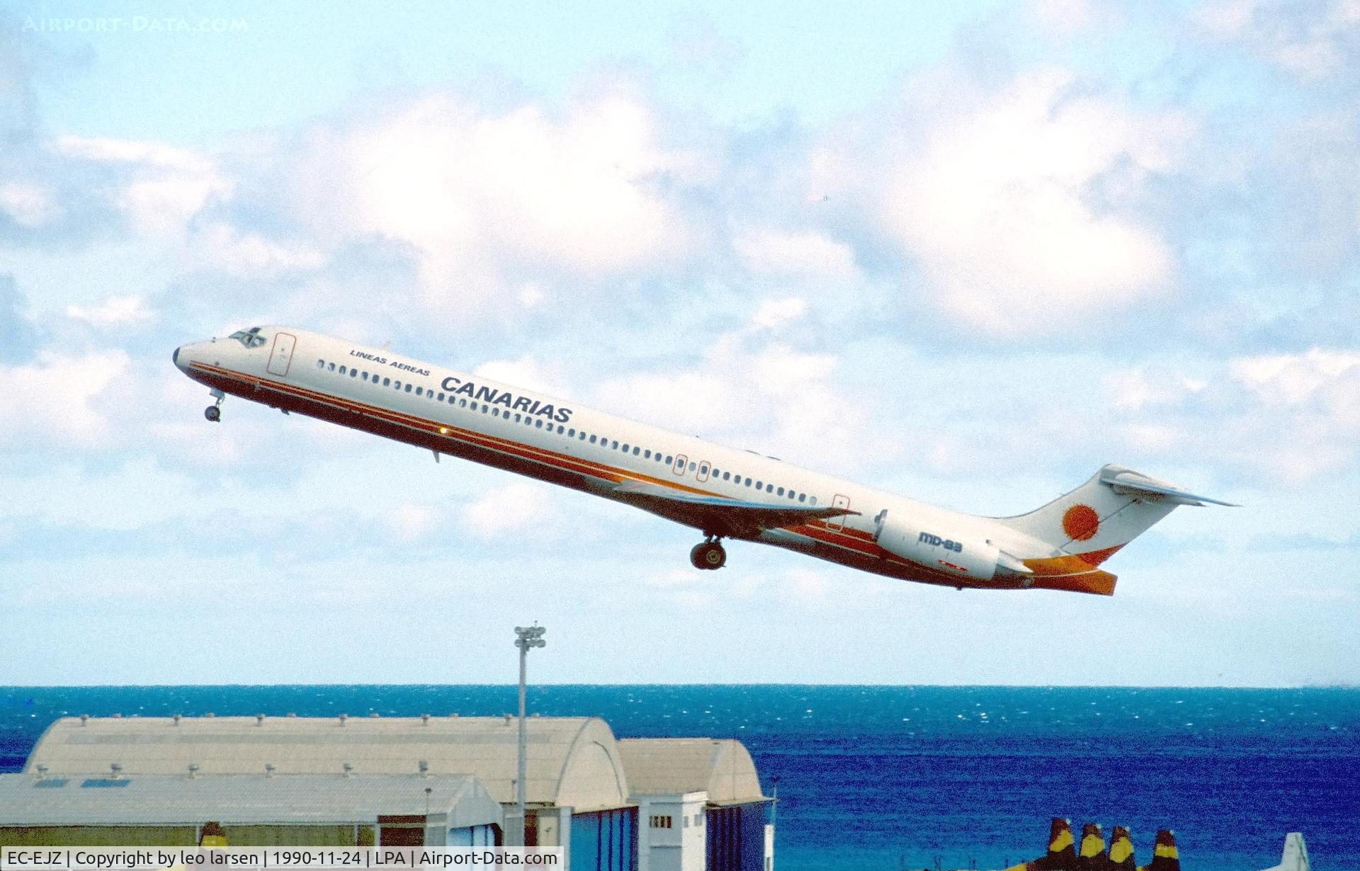 EC-EJZ, 1988 McDonnell Douglas MD-83 C/N 49622, Las Palmas 24.11.1990