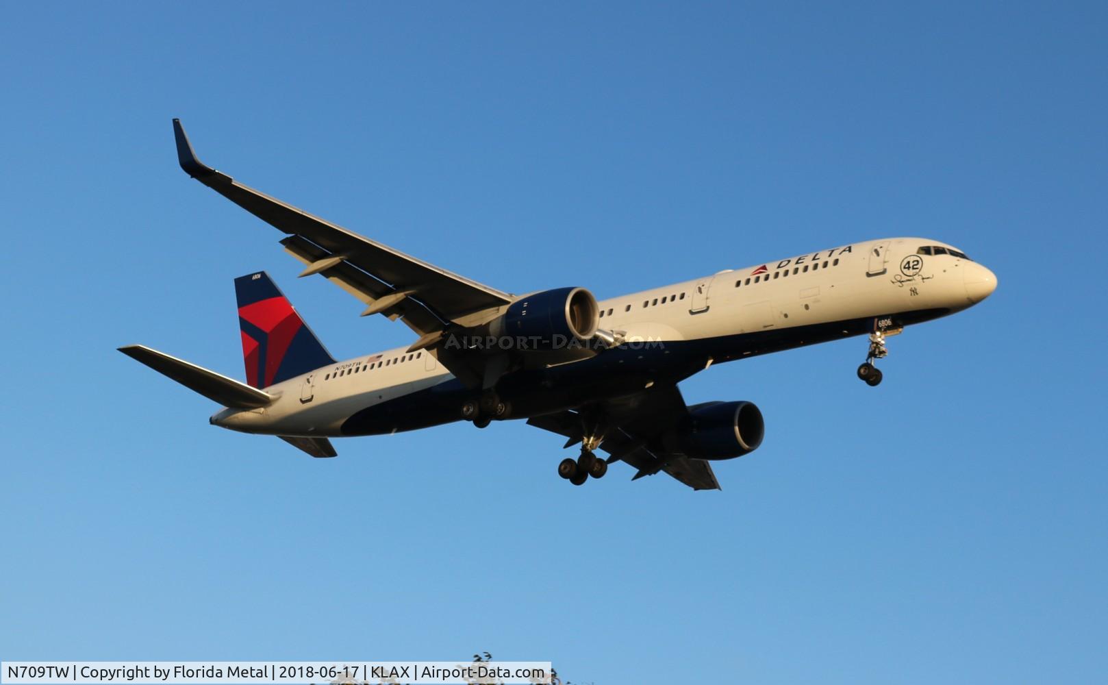 N709TW, 1997 Boeing 757-2Q8 C/N 28168, Delta