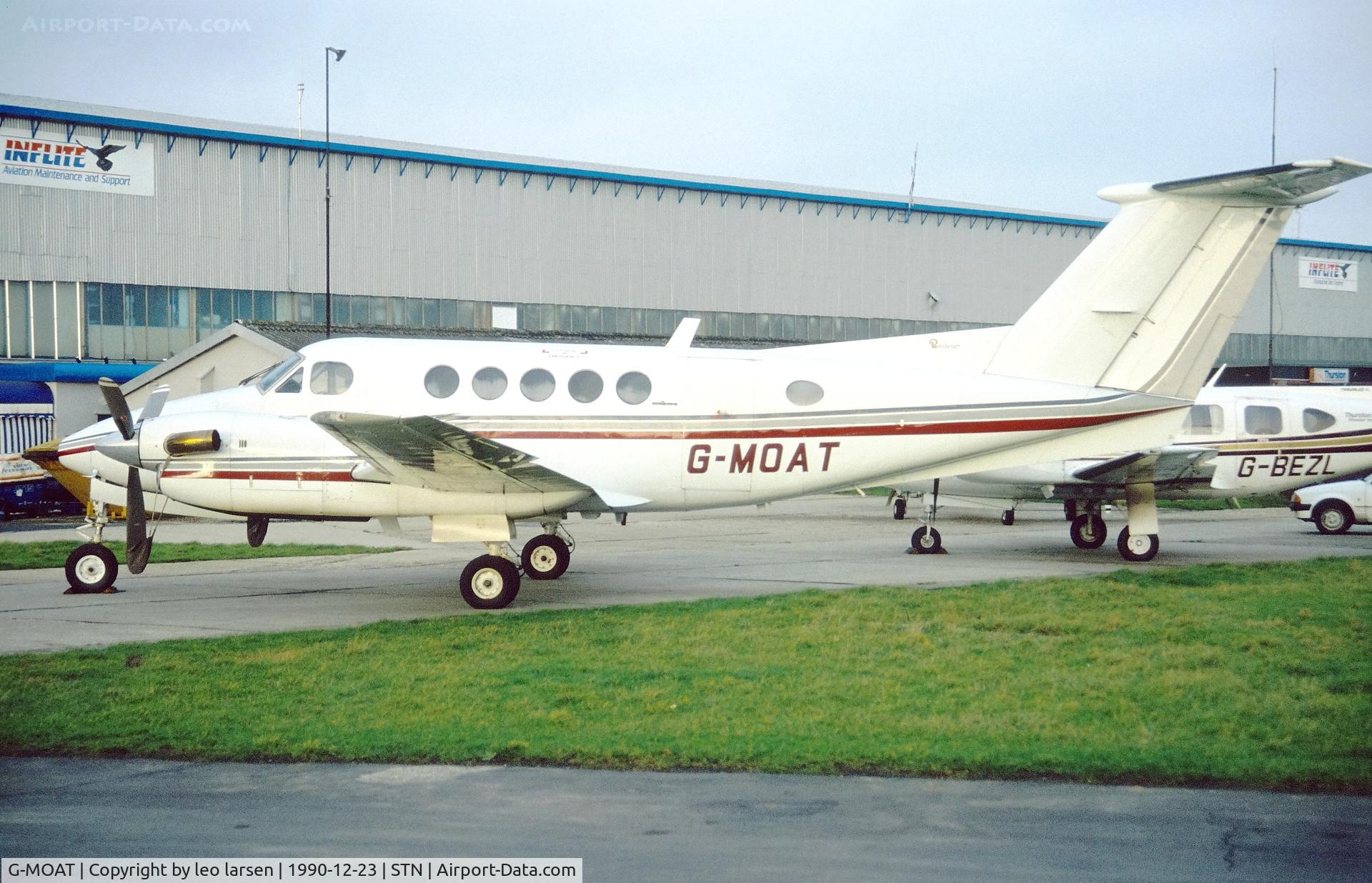G-MOAT, 1979 Beech 200 Super King Air C/N BB-462, Stanstedt 23.12.1990