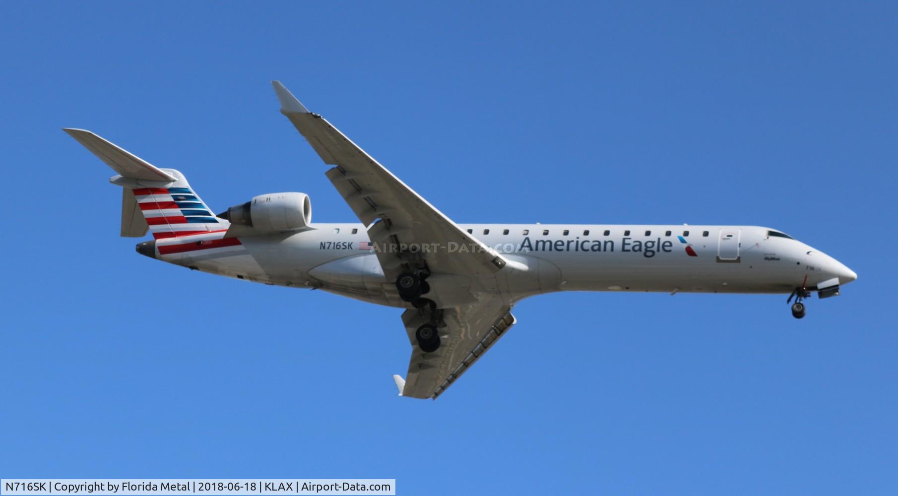 N716SK, 2004 Bombardier CRJ-701ER (CL-600-2C10) Regional Jet C/N 10180, American Eagle