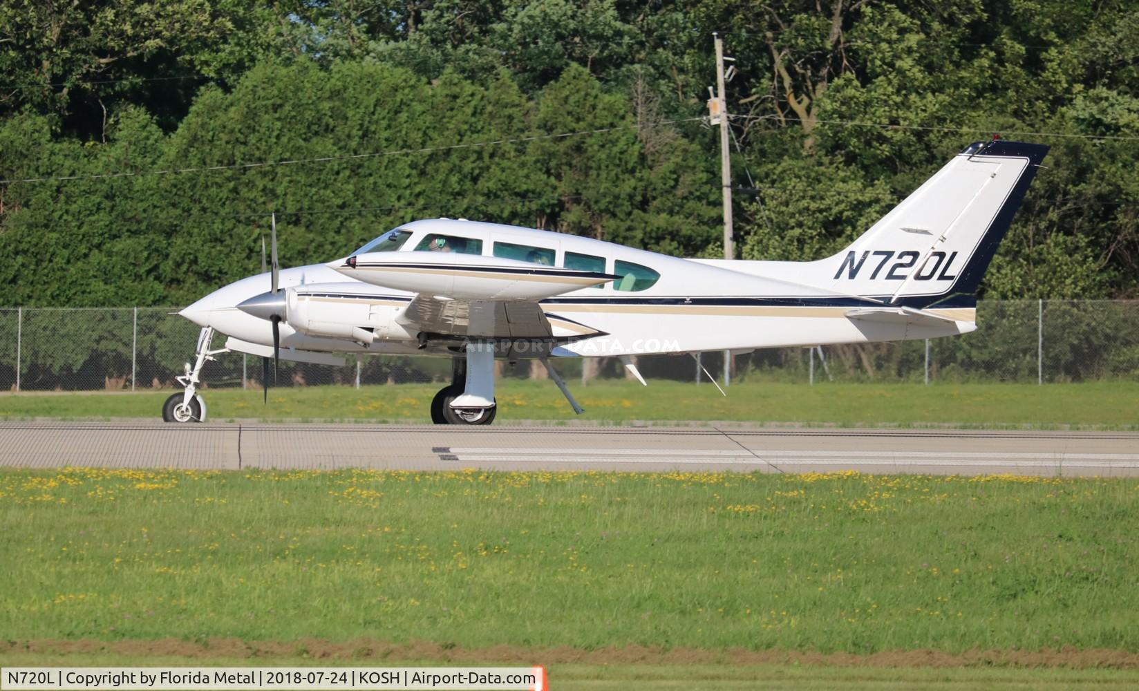 N720L, 1968 Cessna 320F Executive Skyknight C/N 320F-0042, Cessna 320F