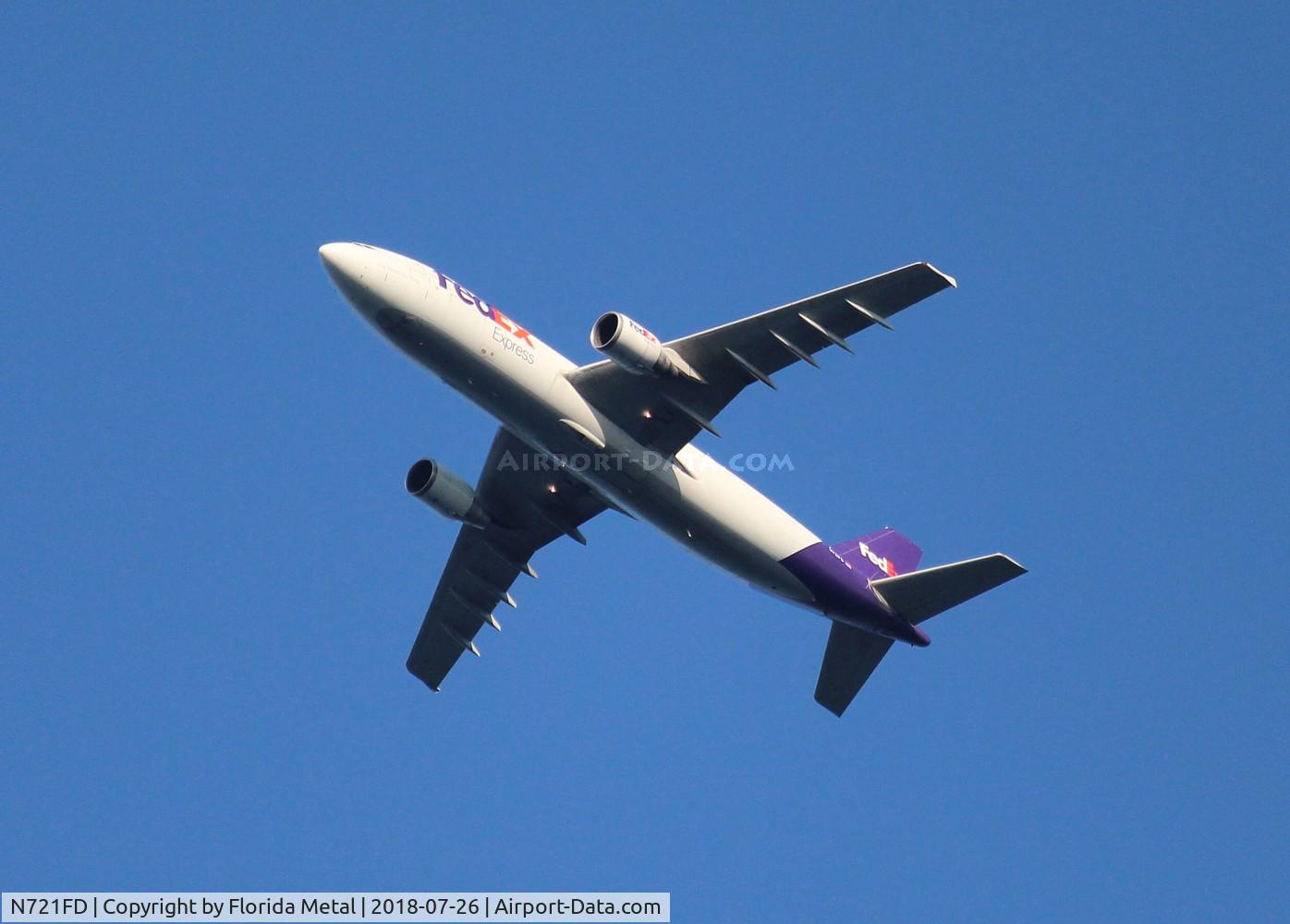 N721FD, 1988 Airbus A300B4-622R C/N 477, In flight from MEM to ATW, seen flying over Oshkosh