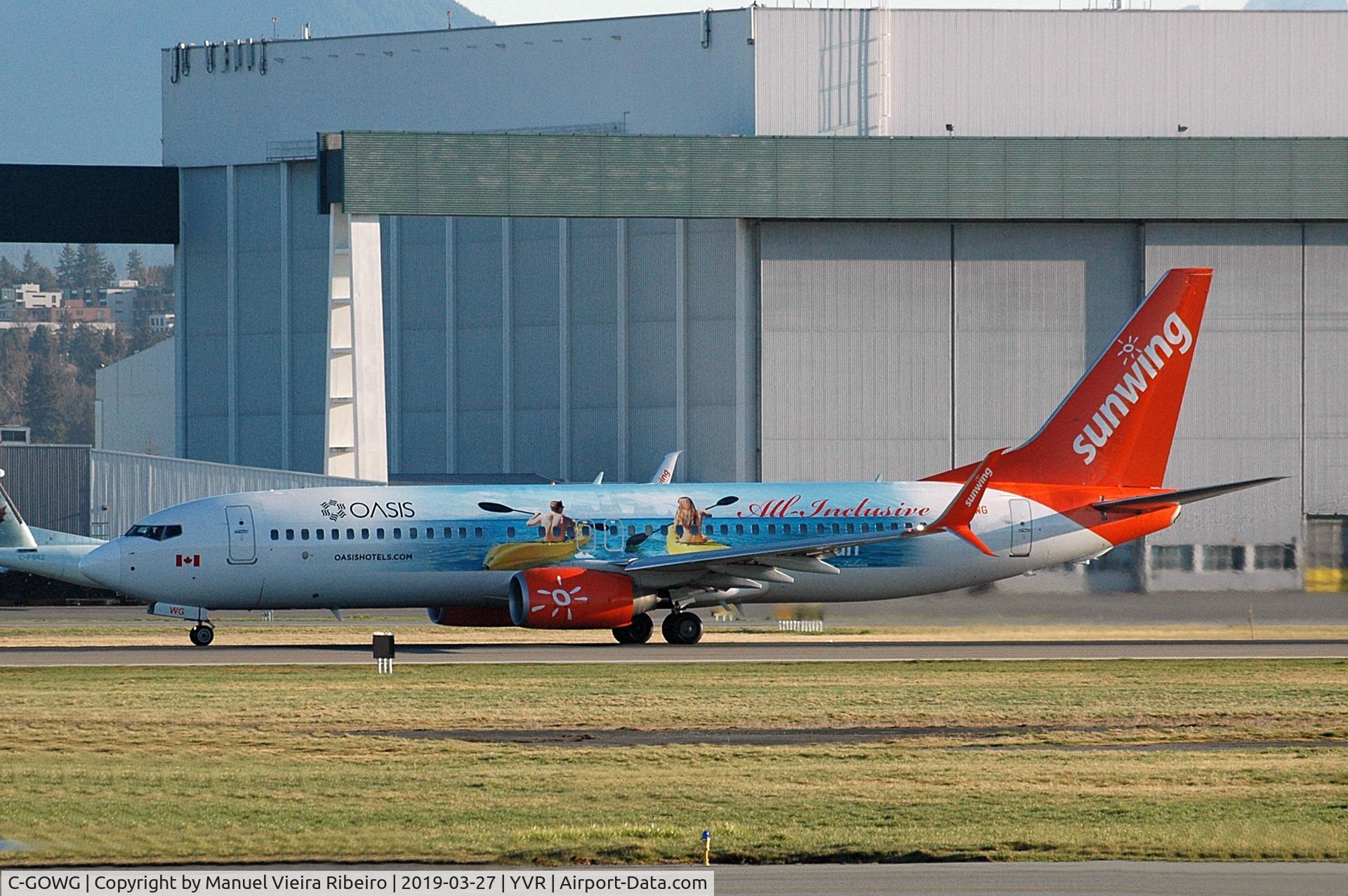 C-GOWG, 2010 Boeing 737-86J C/N 37757, Departure from YVR