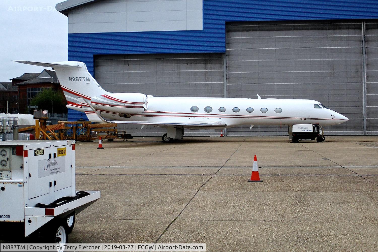 N887TM, 2010 Gulfstream Aerospace GV-SP (G550) C/N 5294, At Luton