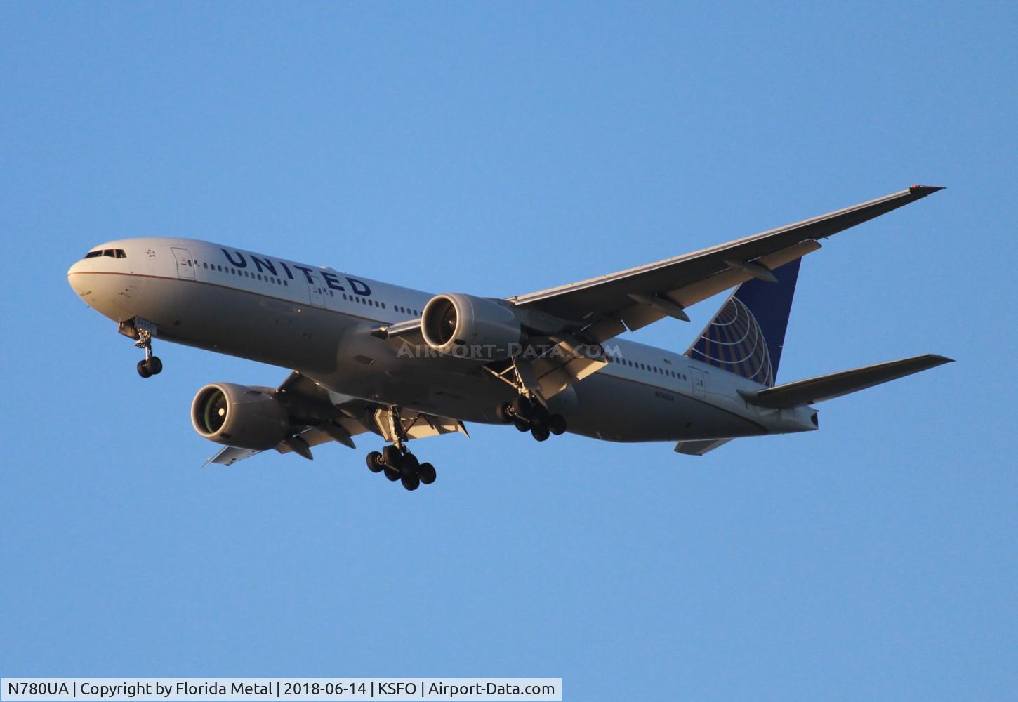 N780UA, 1996 Boeing 777-222 C/N 26944, United