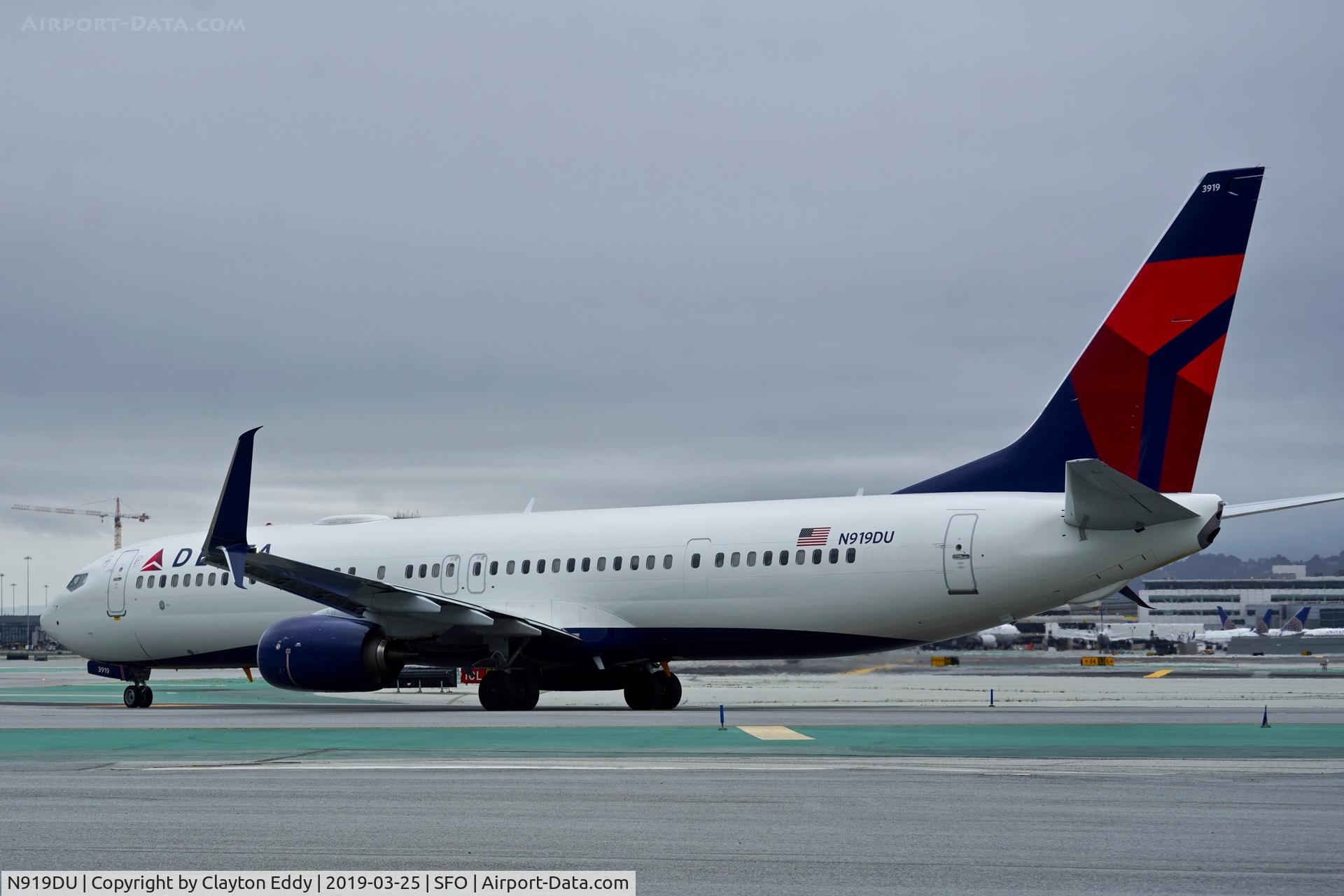 N919DU, 2019 Boeing 737-900/ER C/N 63531, SFO 2019.