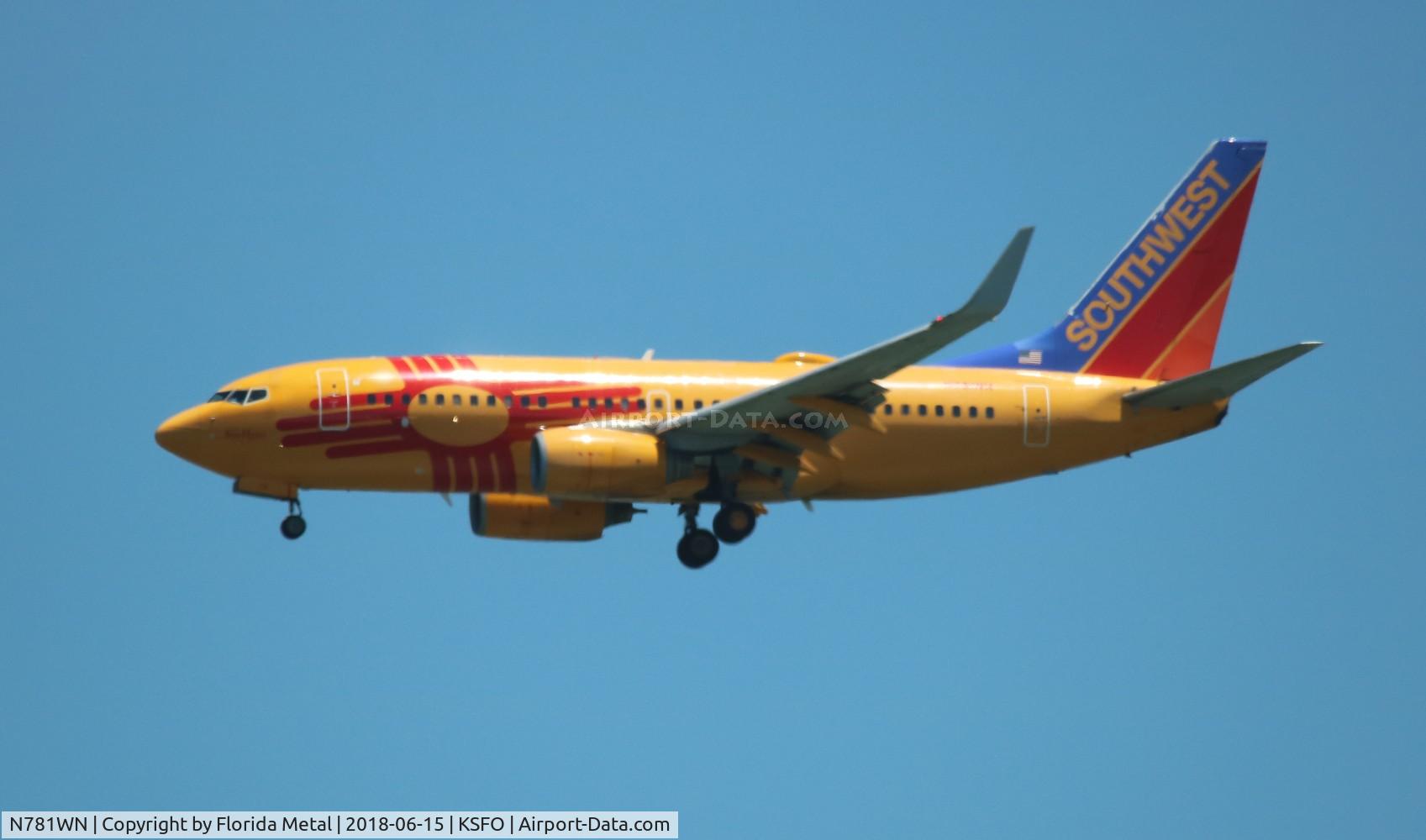 N781WN, 2000 Boeing 737-7H4 C/N 30601, New Mexico One