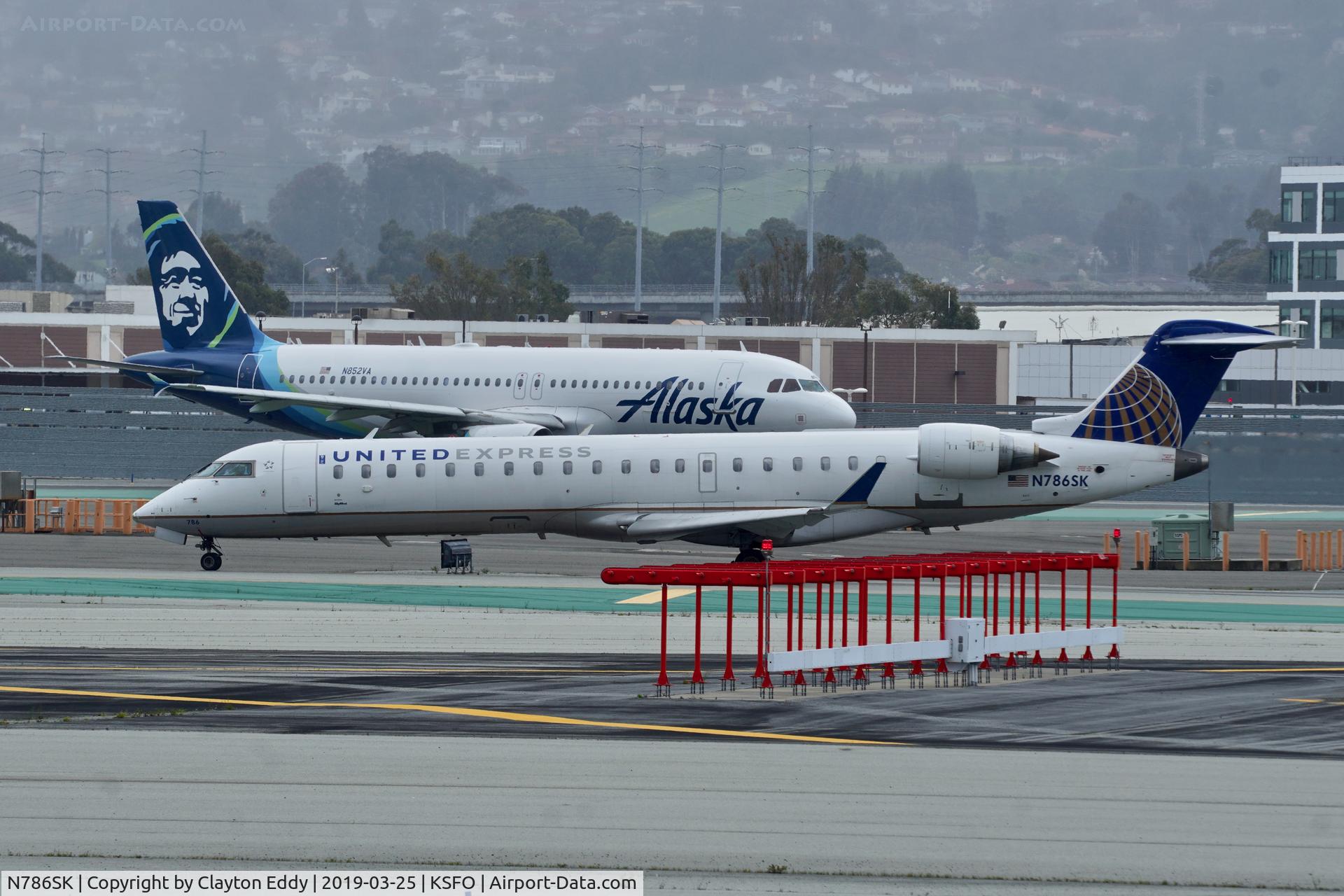 N786SK, 2009 Bombardier CRJ-700 (CL-600-2C10) Regional Jet C/N 10286, SFO 2019.