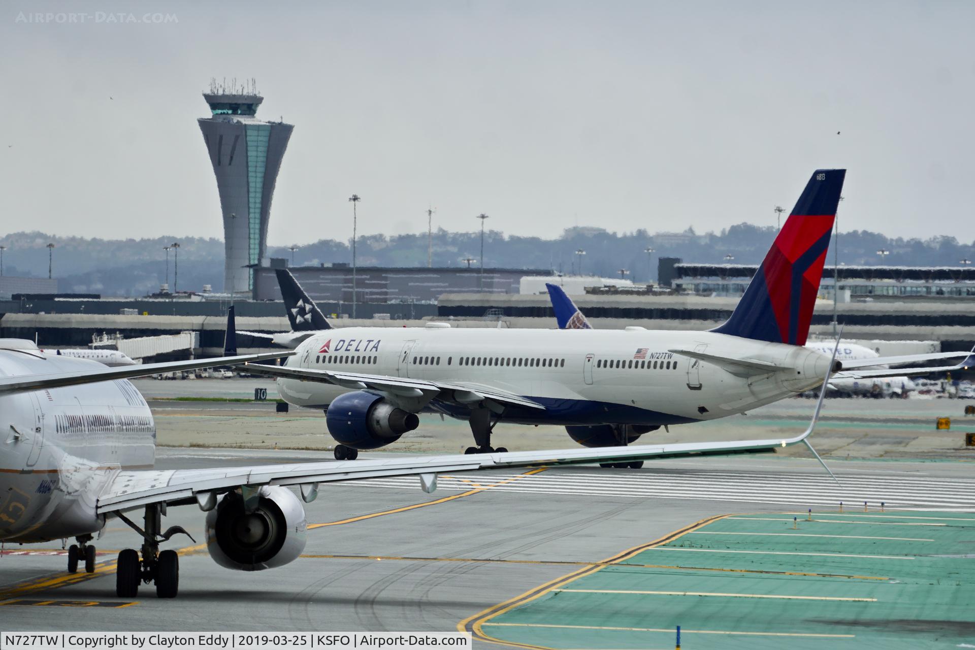 N727TW, 1999 Boeing 757-231 C/N 30340, SFO 2019.