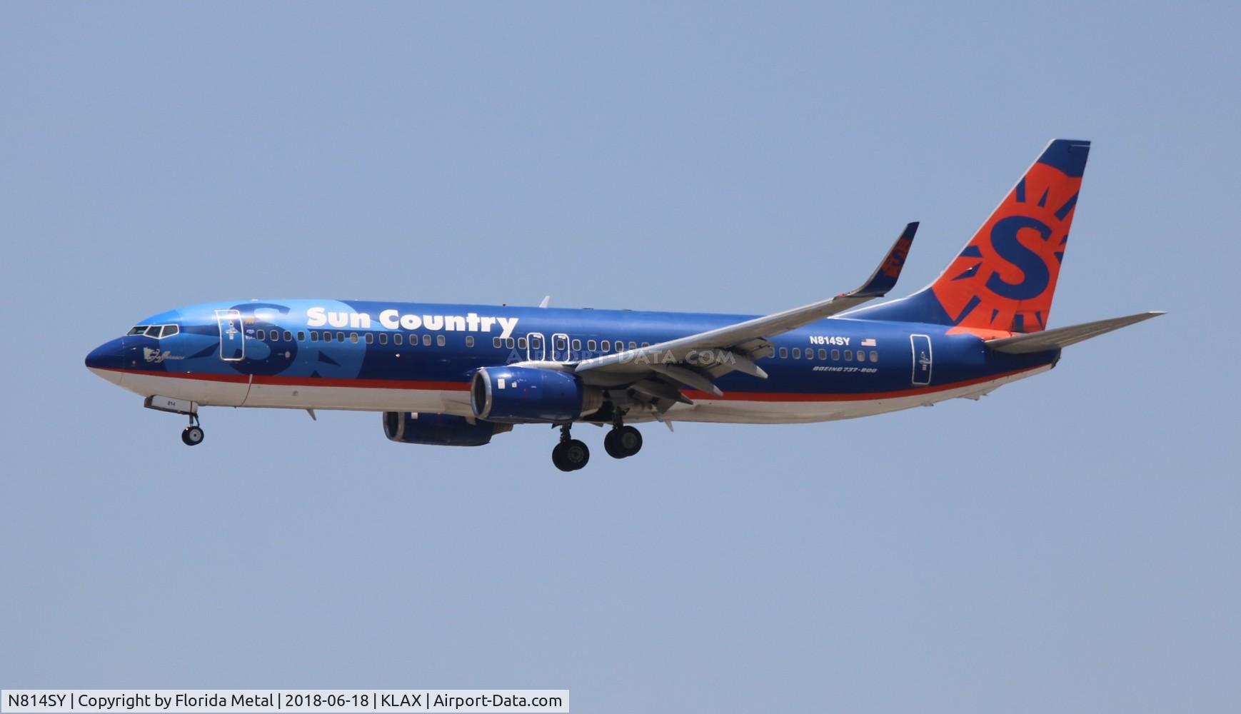 N814SY, 2001 Boeing 737-8BK C/N 30620, Sun Country